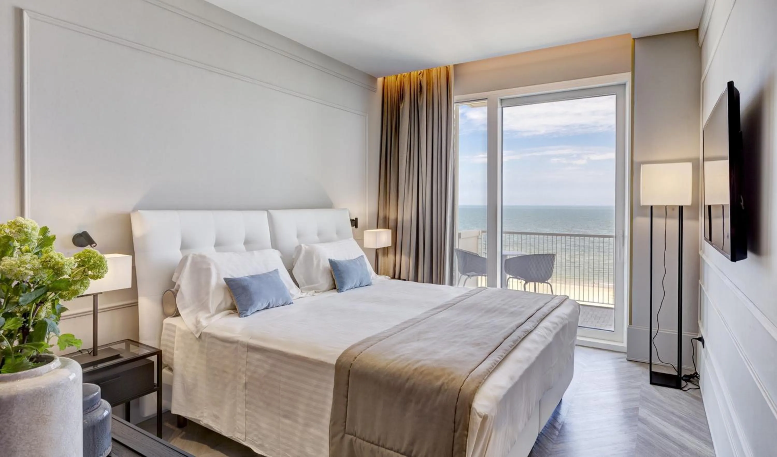 Bed in Hotel Abner's