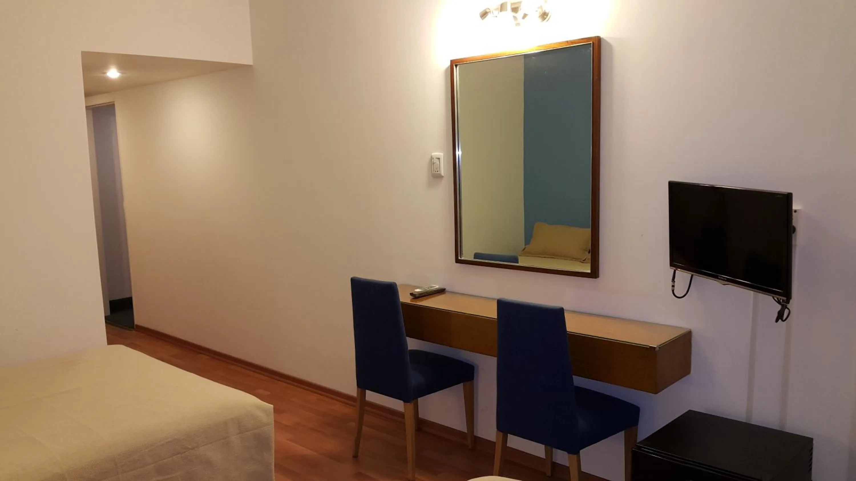 Photo of the whole room, Bed in Hotel Avenida