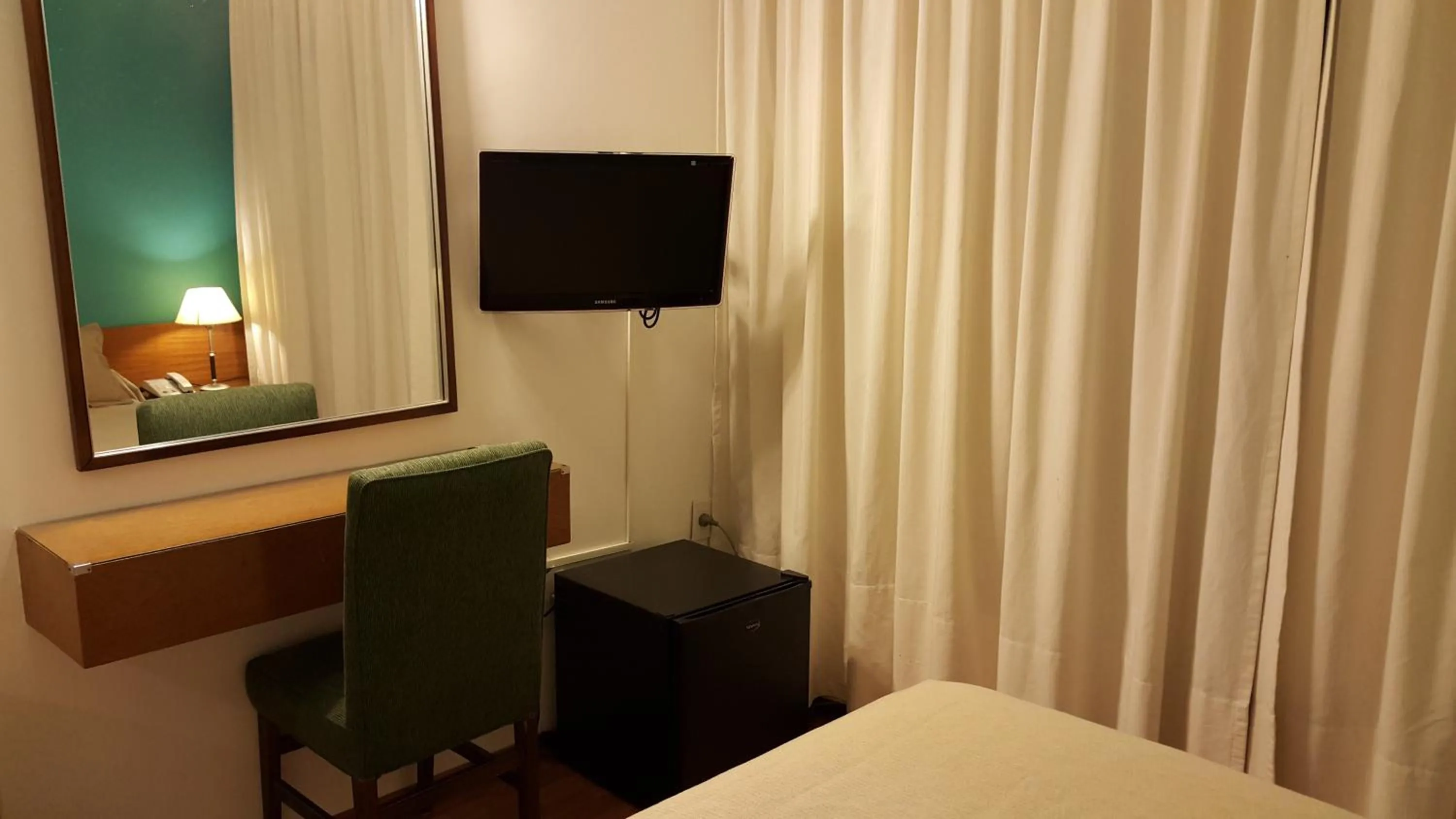 Photo of the whole room, Bed in Hotel Avenida