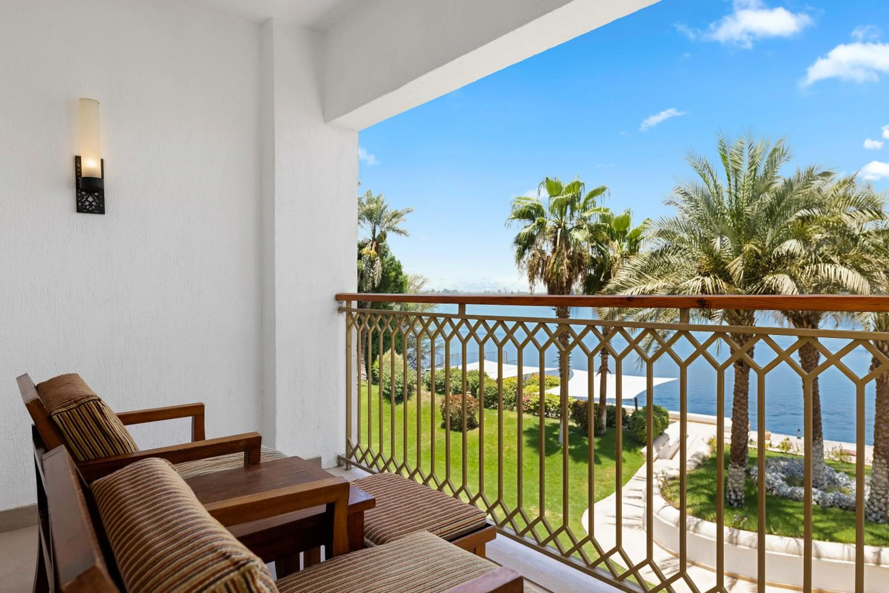 Balcony/Terrace in Hilton Luxor Resort & Spa