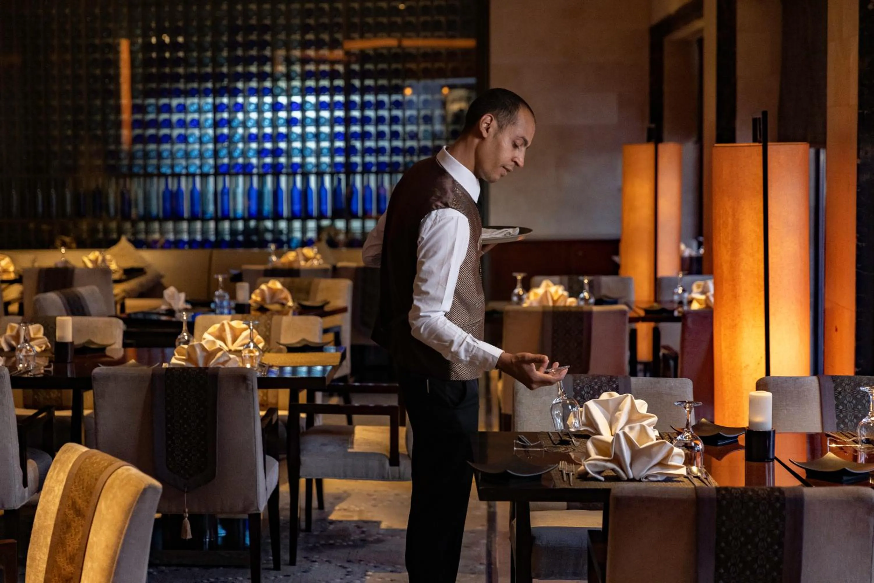 Restaurant/places to eat in Hilton Luxor Resort & Spa