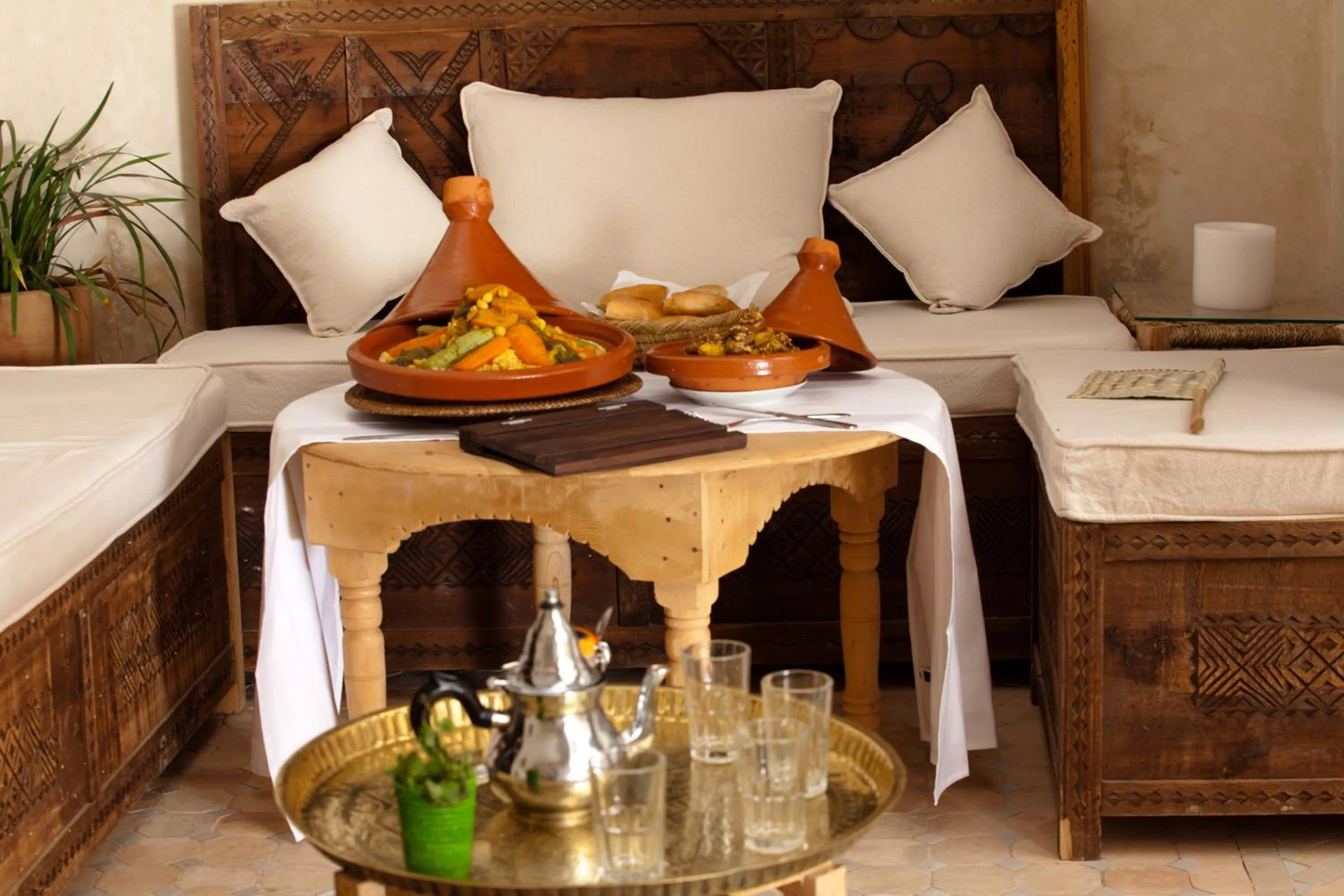 Restaurant/places to eat in Riad Shambala