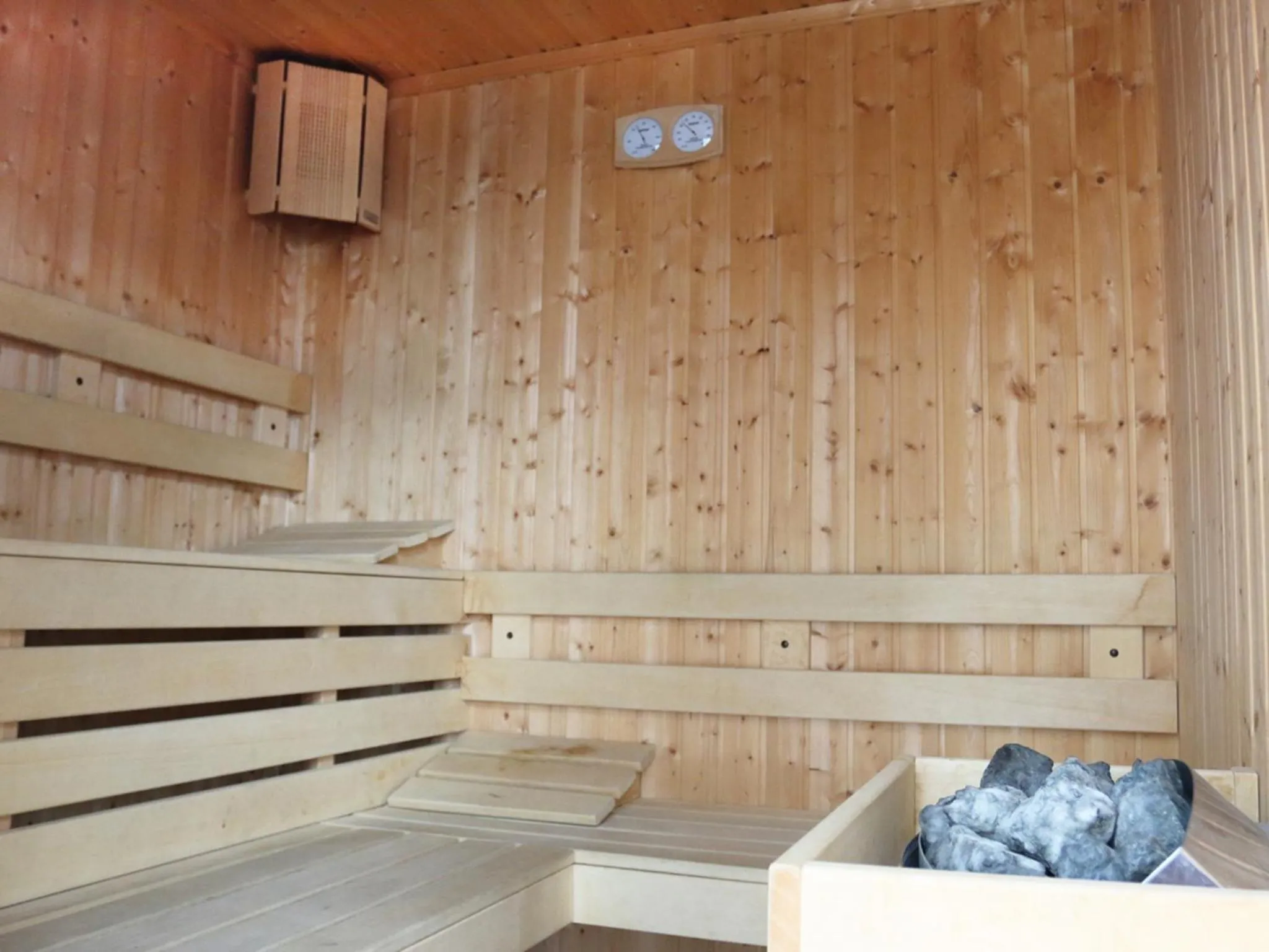 Sauna in Aqua Varvara Hotel