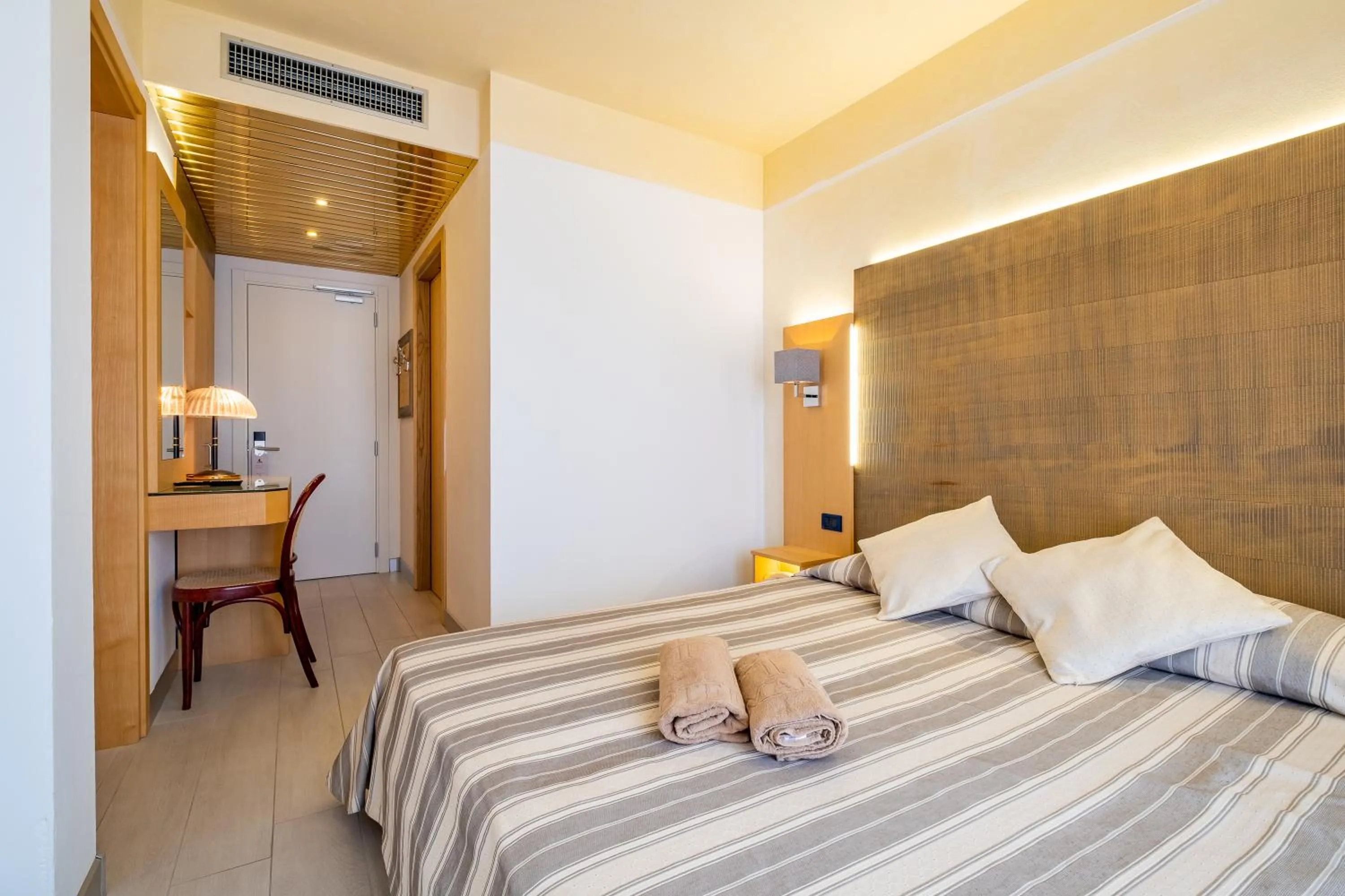 Photo of the whole room, Bed in Hotel Mare