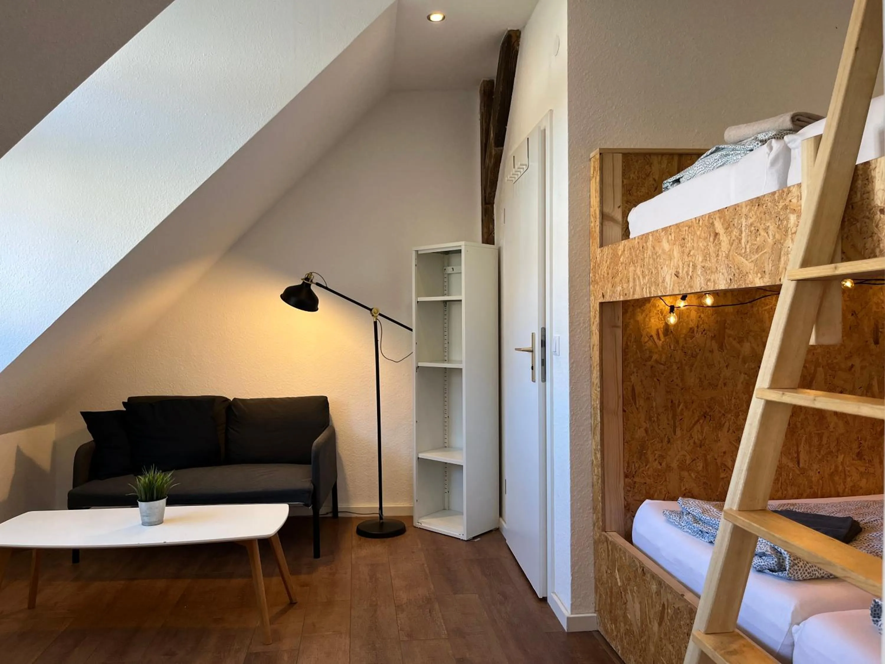 Photo of the whole room, Bed in Blue Doors Hostel Altstadt