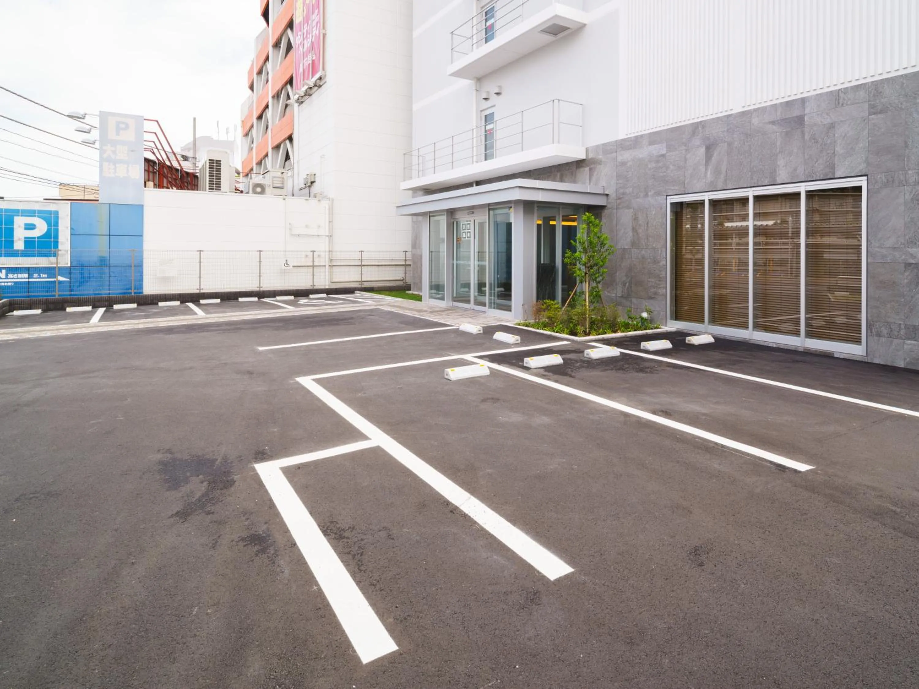 Facade/entrance in Super Hotel Saitama Kawagoe