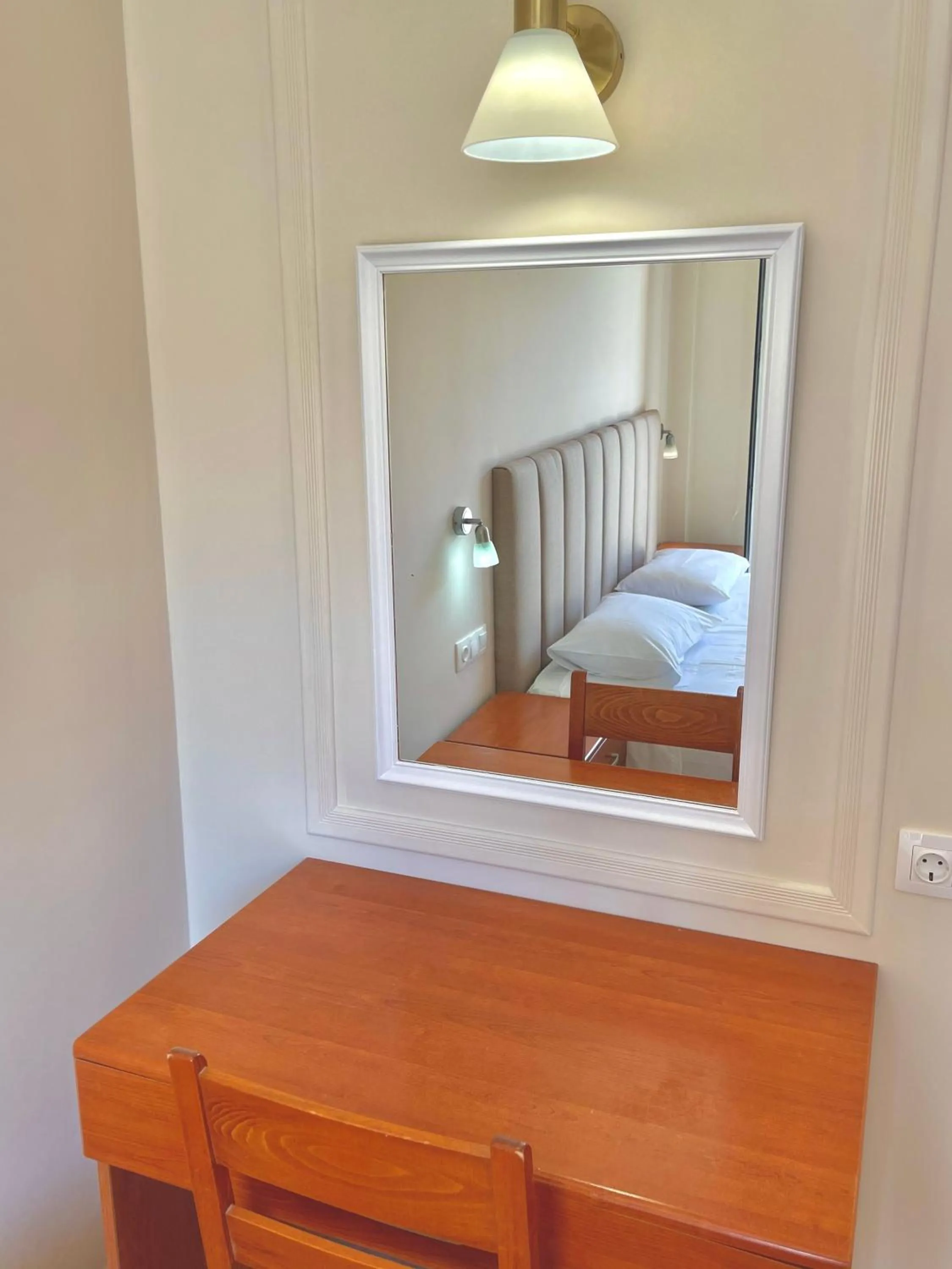 Bed in Oasis Beach Club