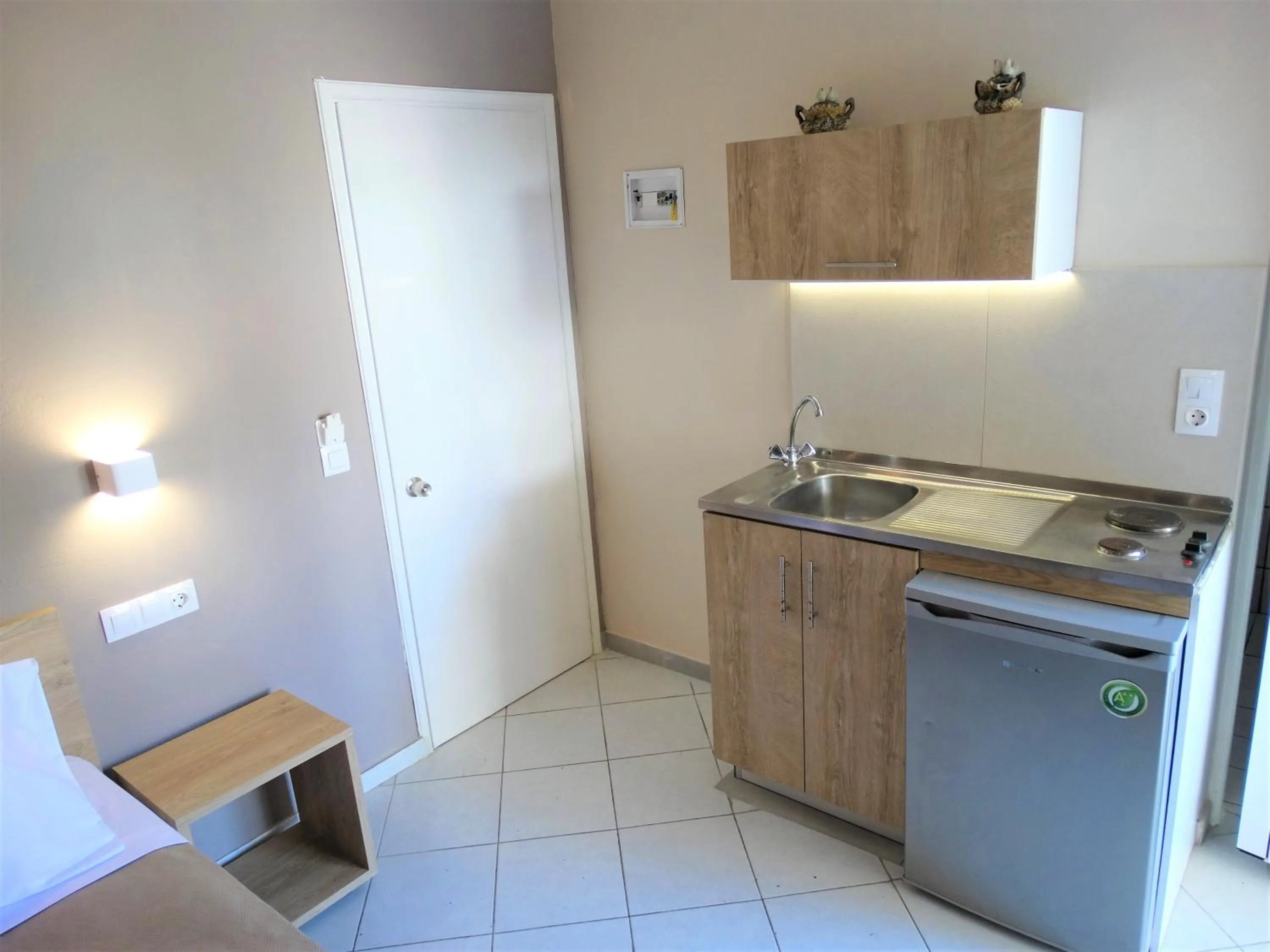 Kitchen or kitchenette in Oasis Beach Club