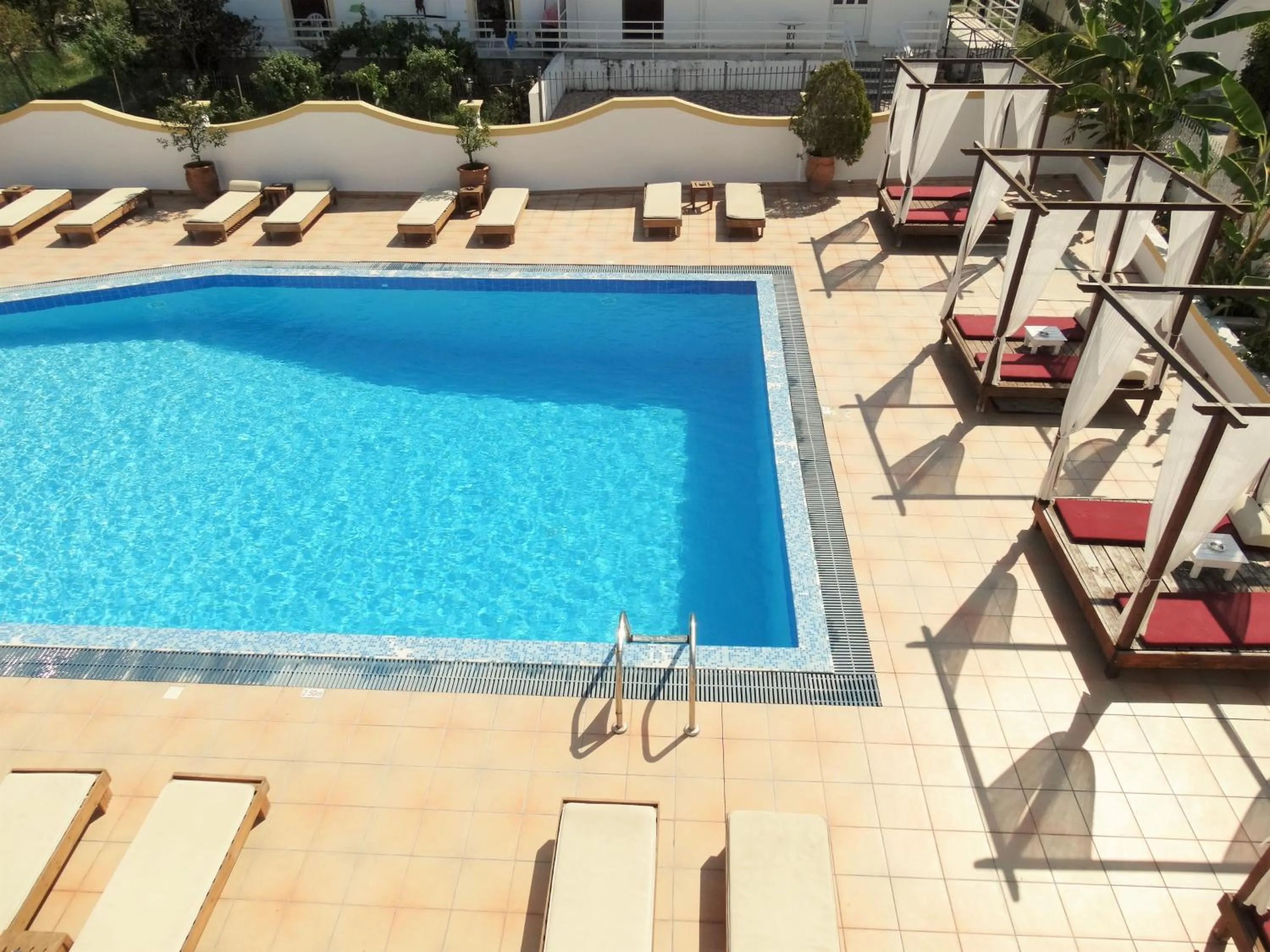 Swimming pool in Oasis Beach Club