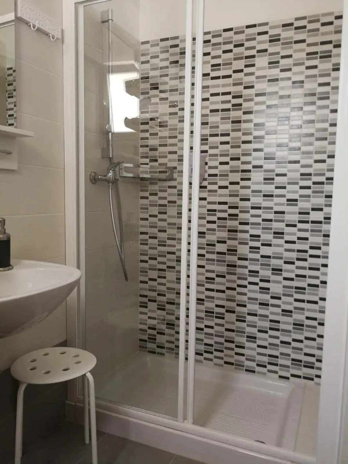 Double Room with Private Bathroom - single occupancy in Stella del Sud Guesthouse Double Room with Private Bathroom - single occupancy in Stella del Sud Guesthouse