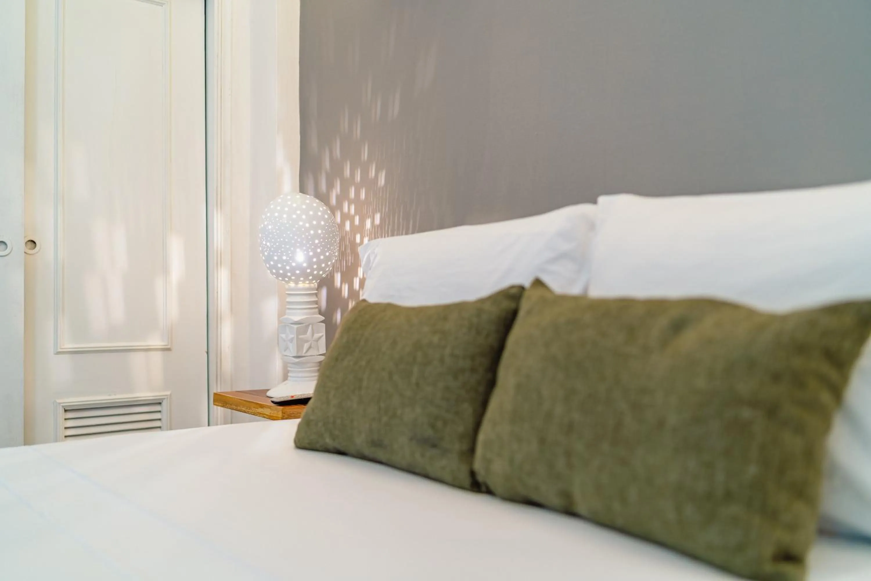 Decorative detail, Bed in Hotel Cocoliso Island Resort