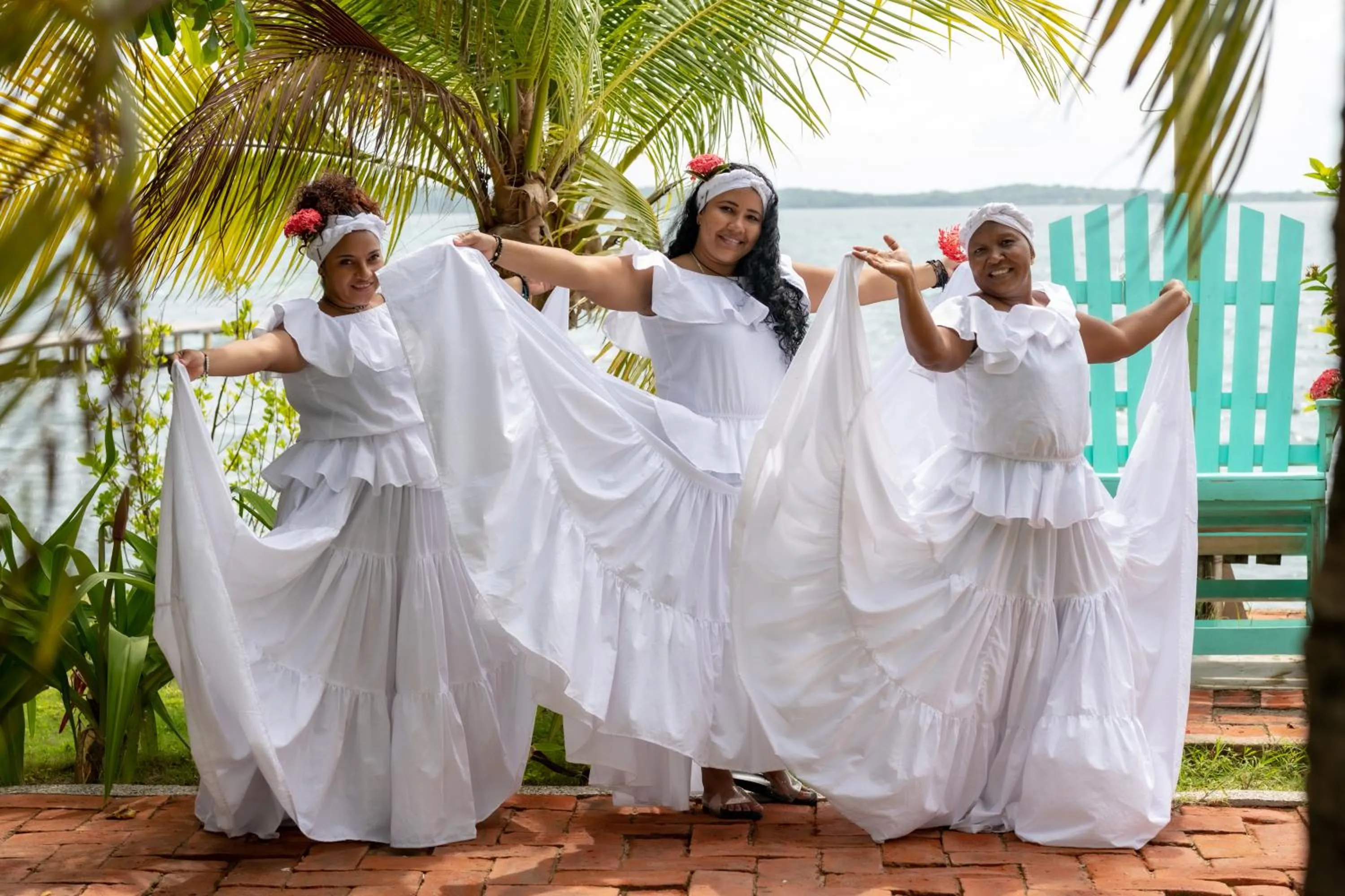 group of guests in Hotel Cocoliso Island Resort