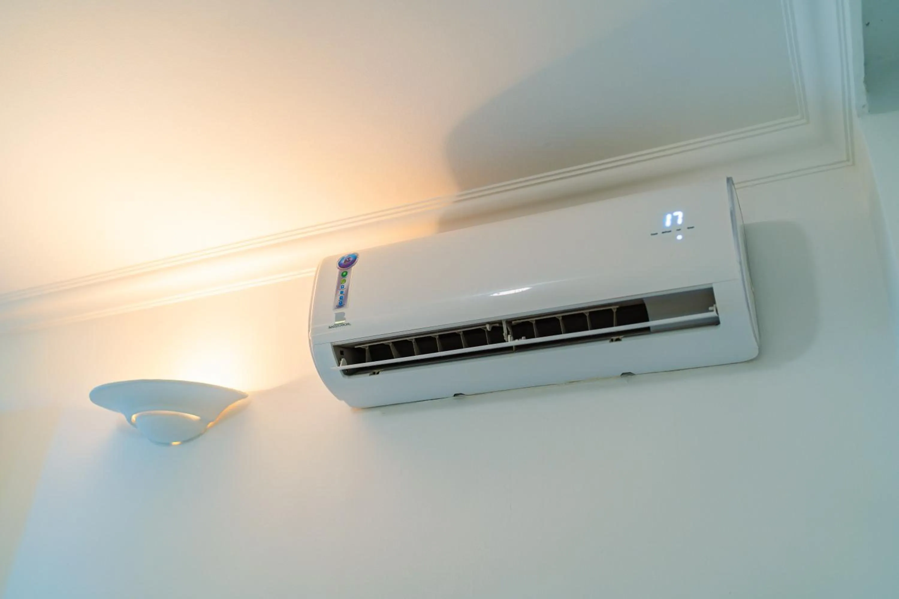 air conditioner in Hotel Cocoliso Island Resort