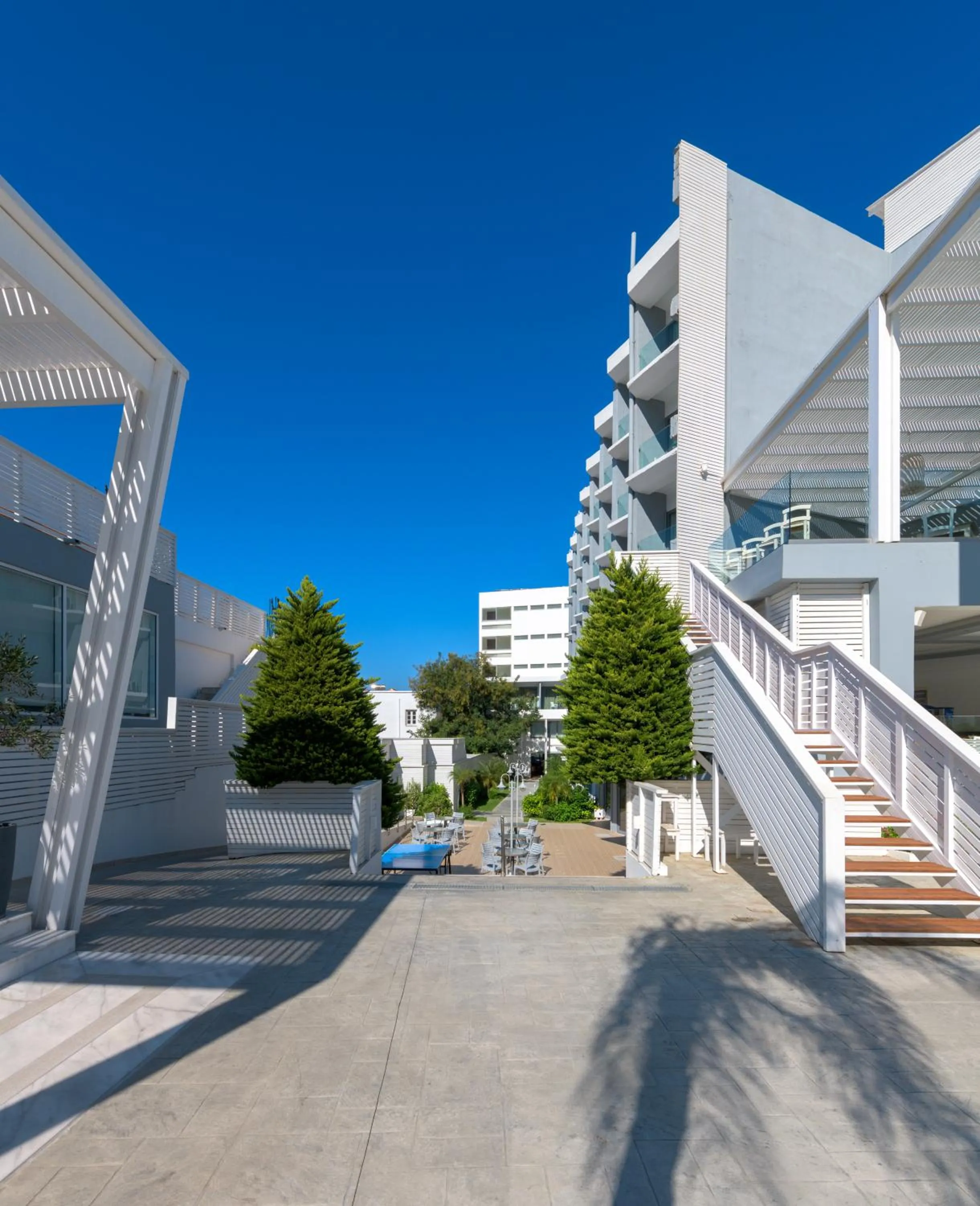 Restaurant/places to eat in Oceanis Park Hotel