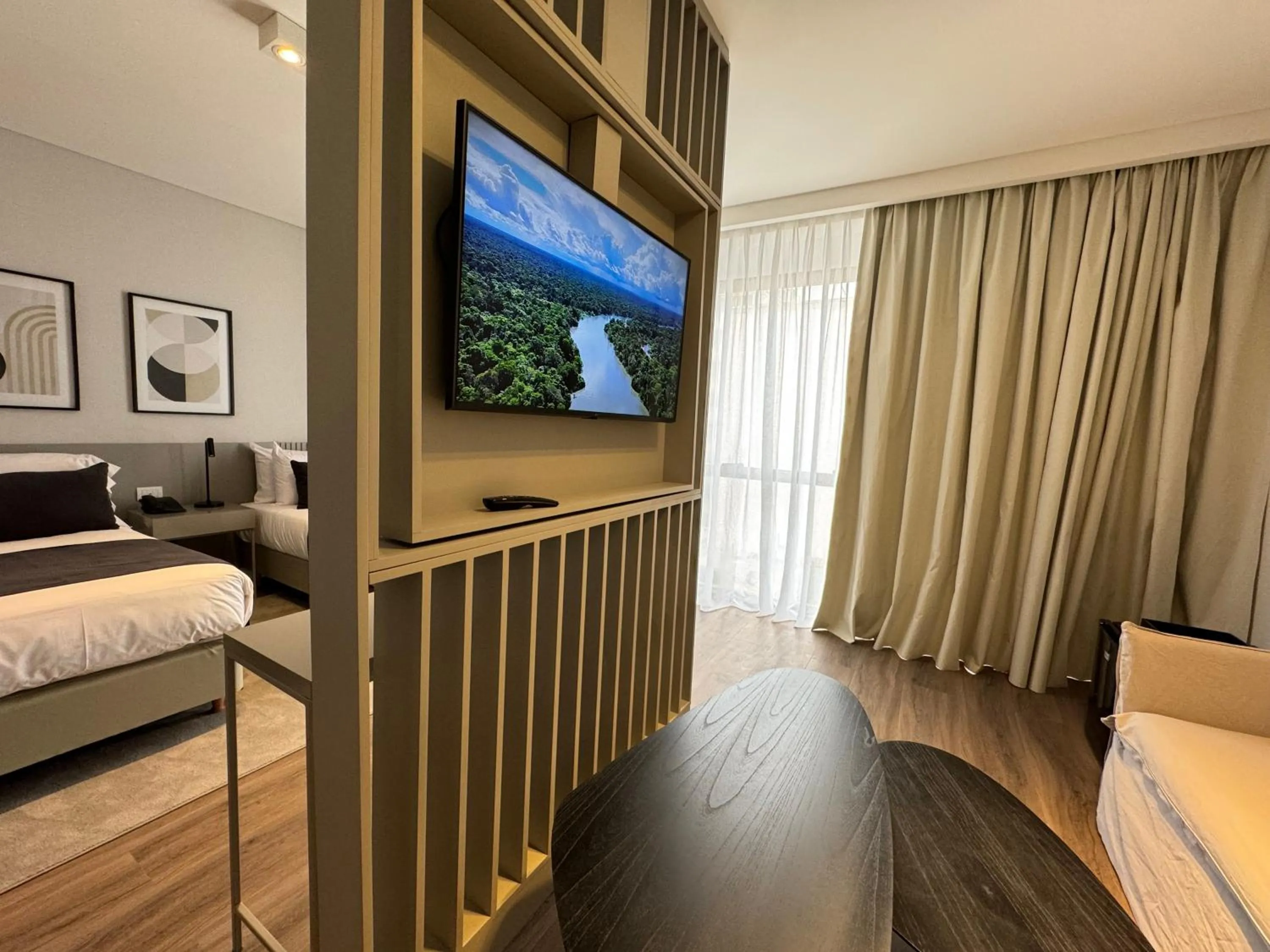 TV and multimedia, Bed in Guemes Hotel & Spa