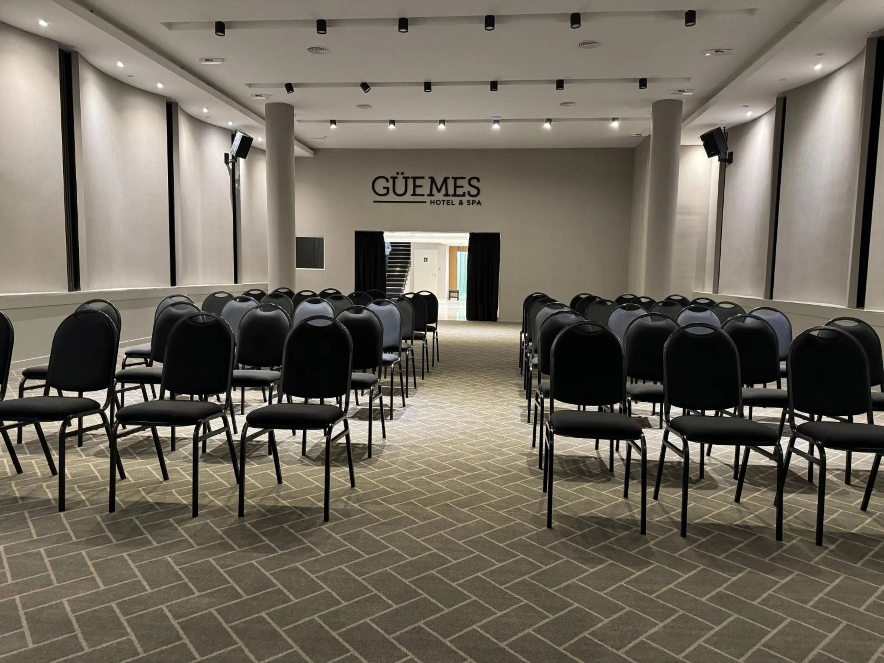 Meeting/conference room in Guemes Hotel & Spa