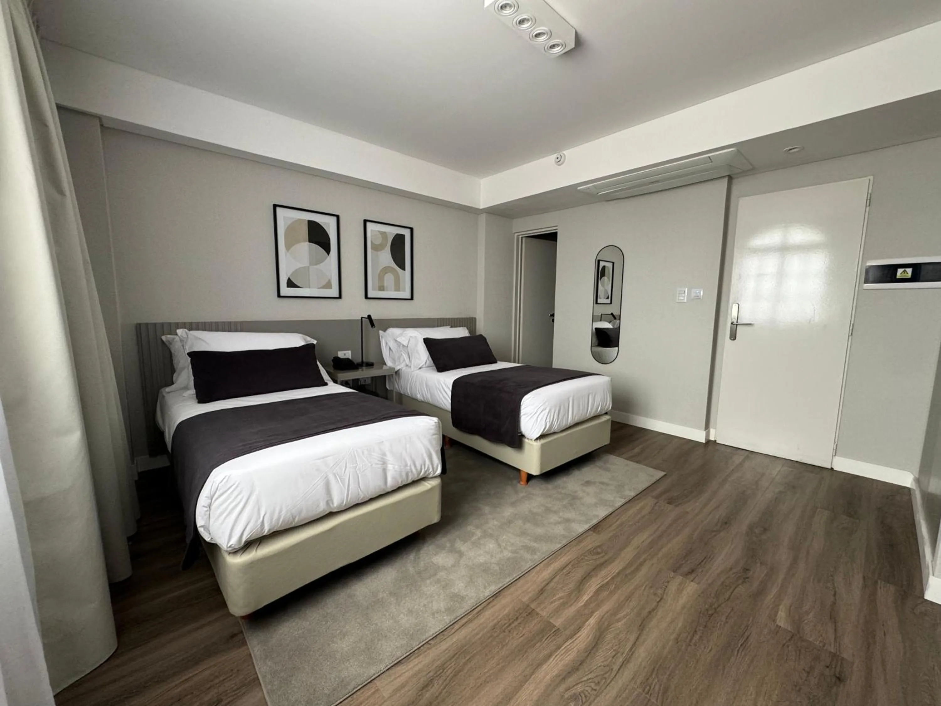 Bedroom, Bed in Guemes Hotel & Spa