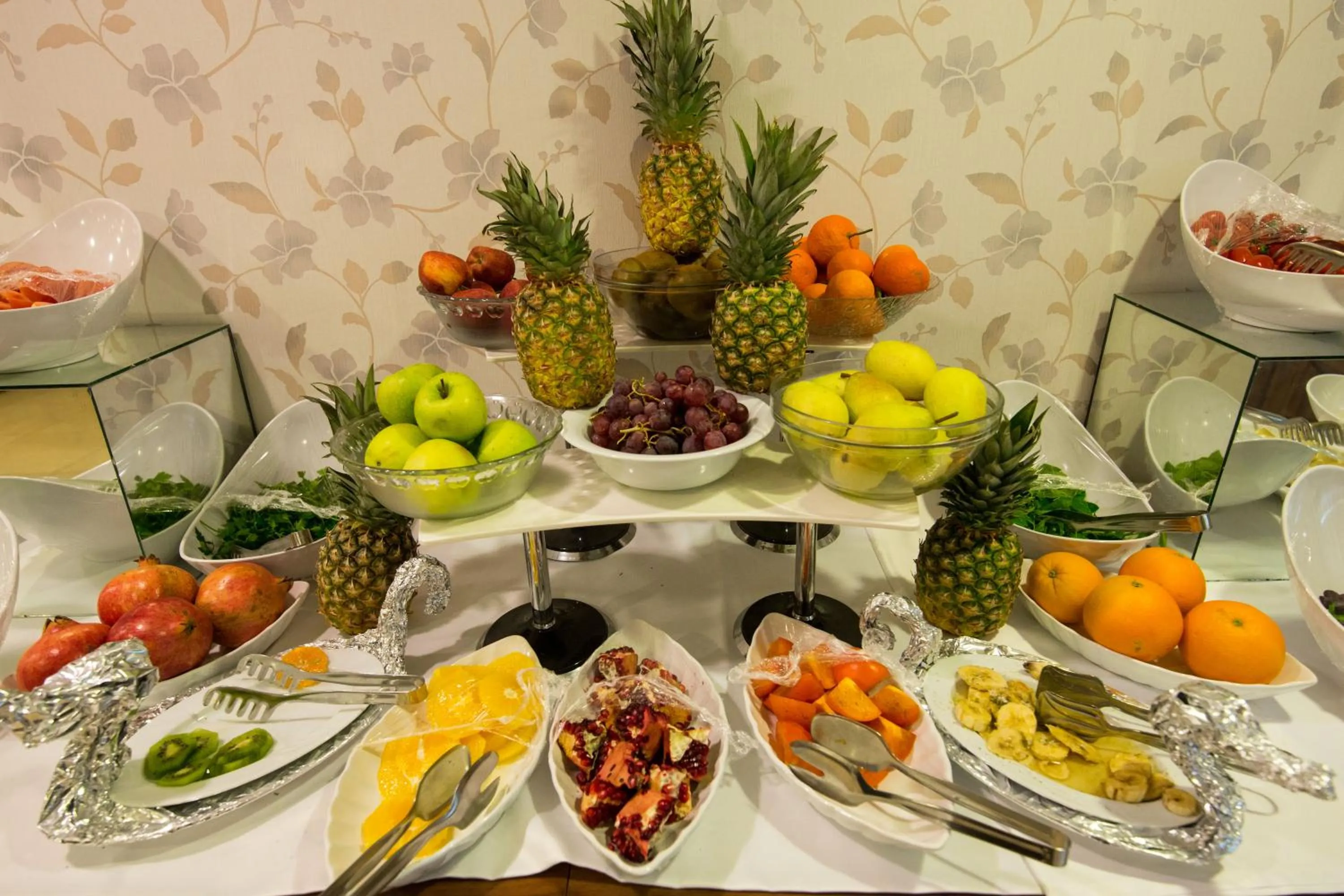 Food and drinks in Yücesoy Liva Hotel Spa & Convention Center Mersin