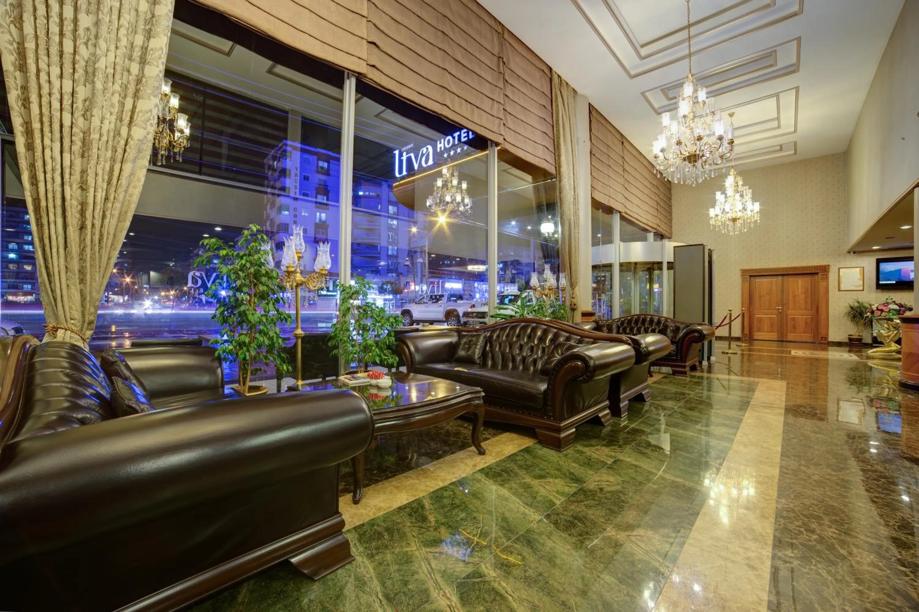 Lobby or reception in Yücesoy Liva Hotel Spa & Convention Center Mersin