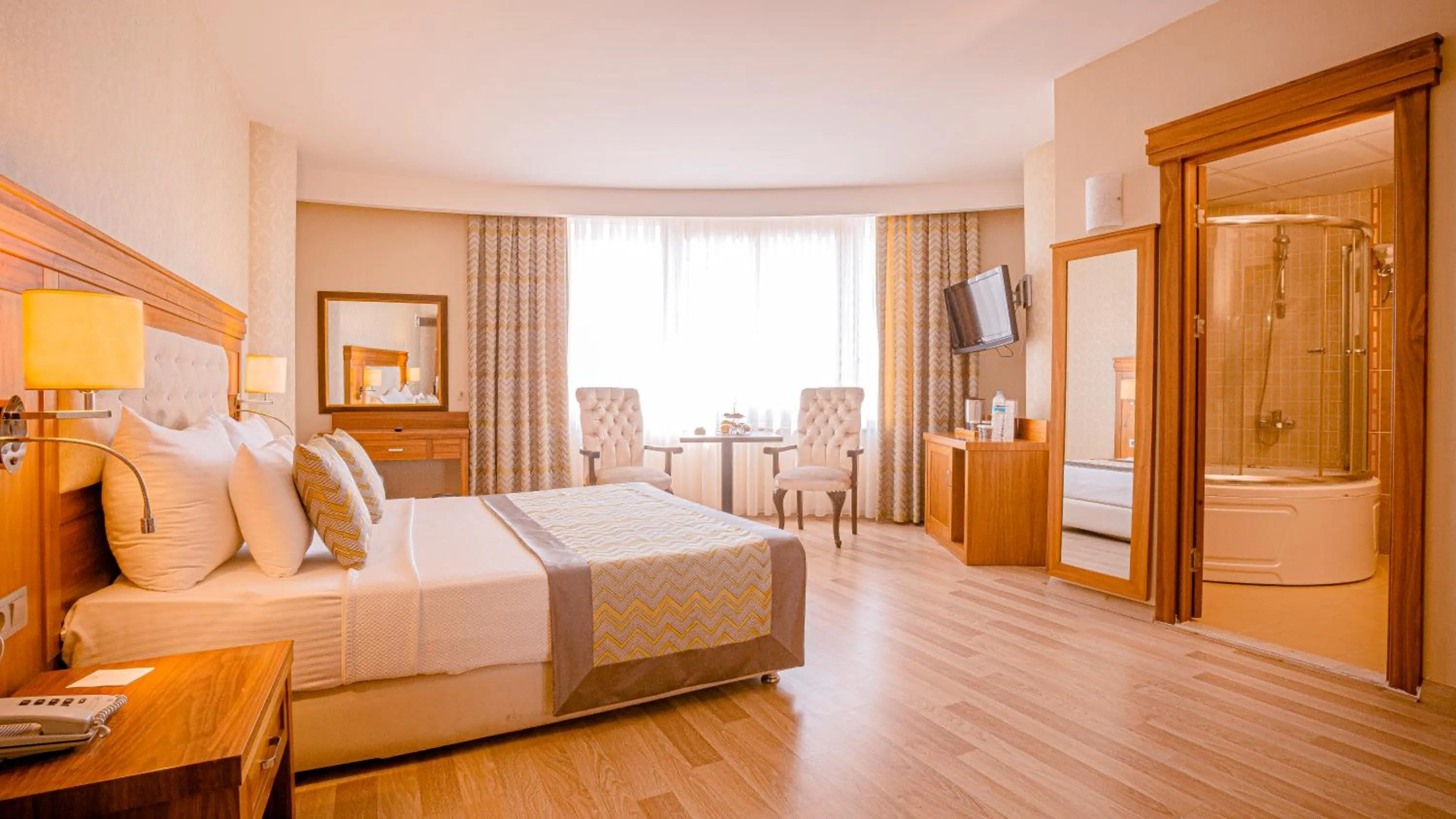 Bed in Yücesoy Liva Hotel Spa & Convention Center Mersin
