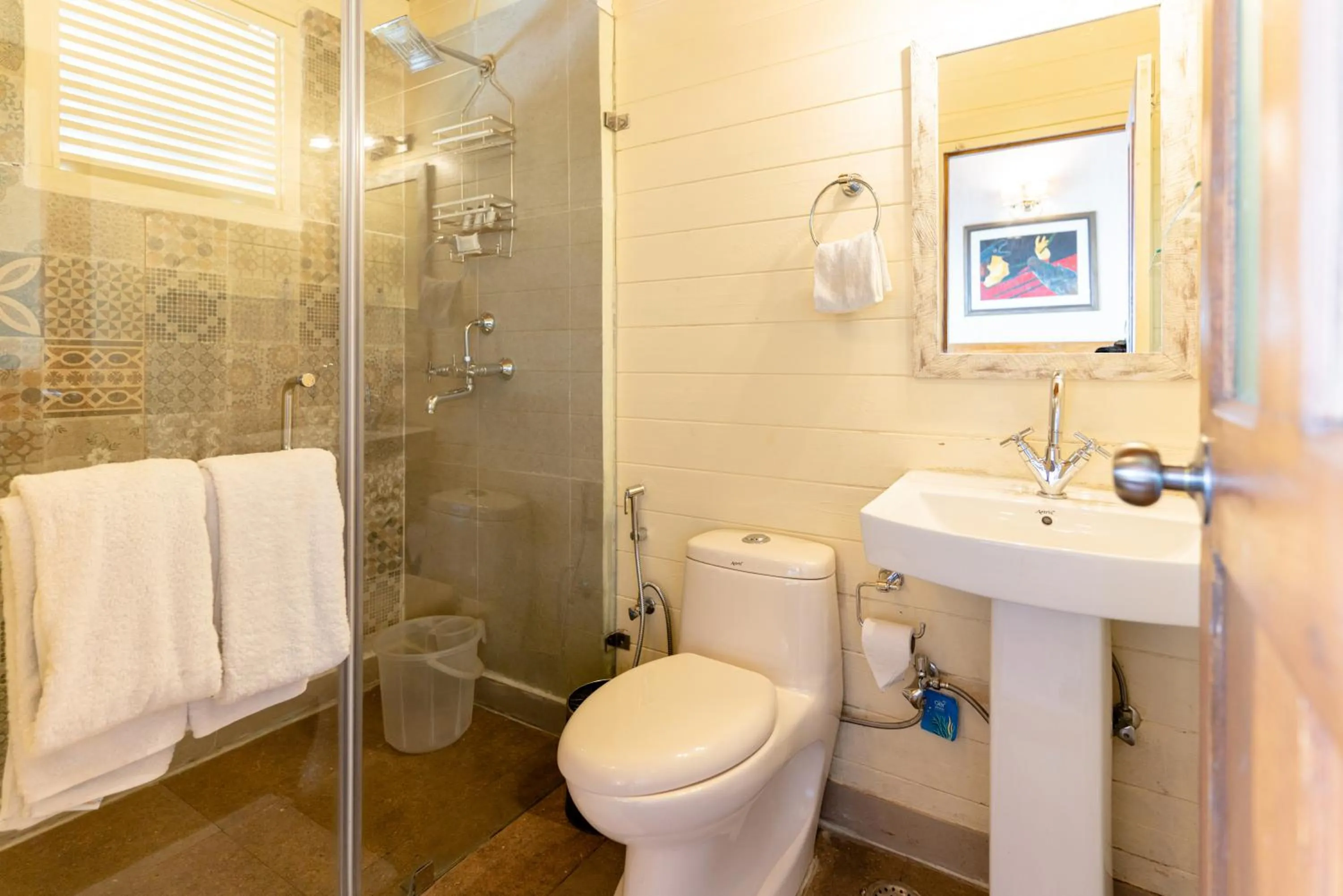 Bathroom in Larisa Resort, Mussoorie