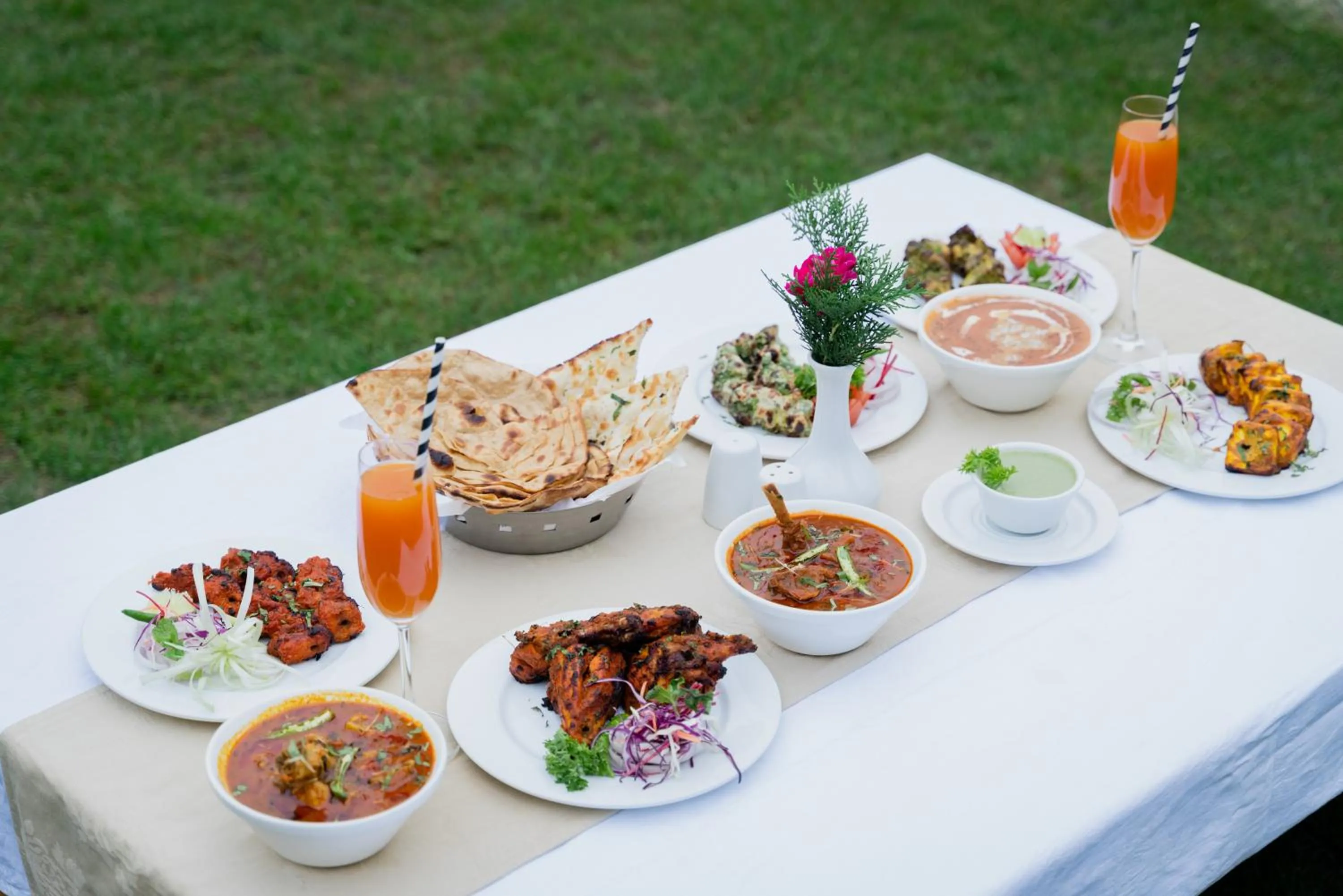 Food and drinks in Larisa Resort, Mussoorie