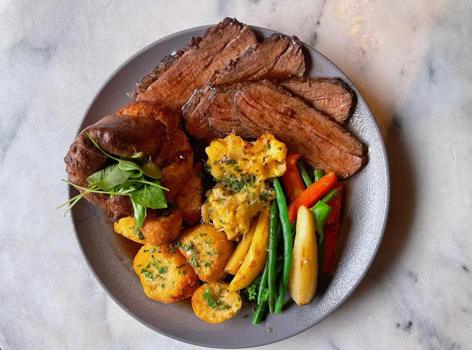 O'Neills Victorian Pub & Townhouse