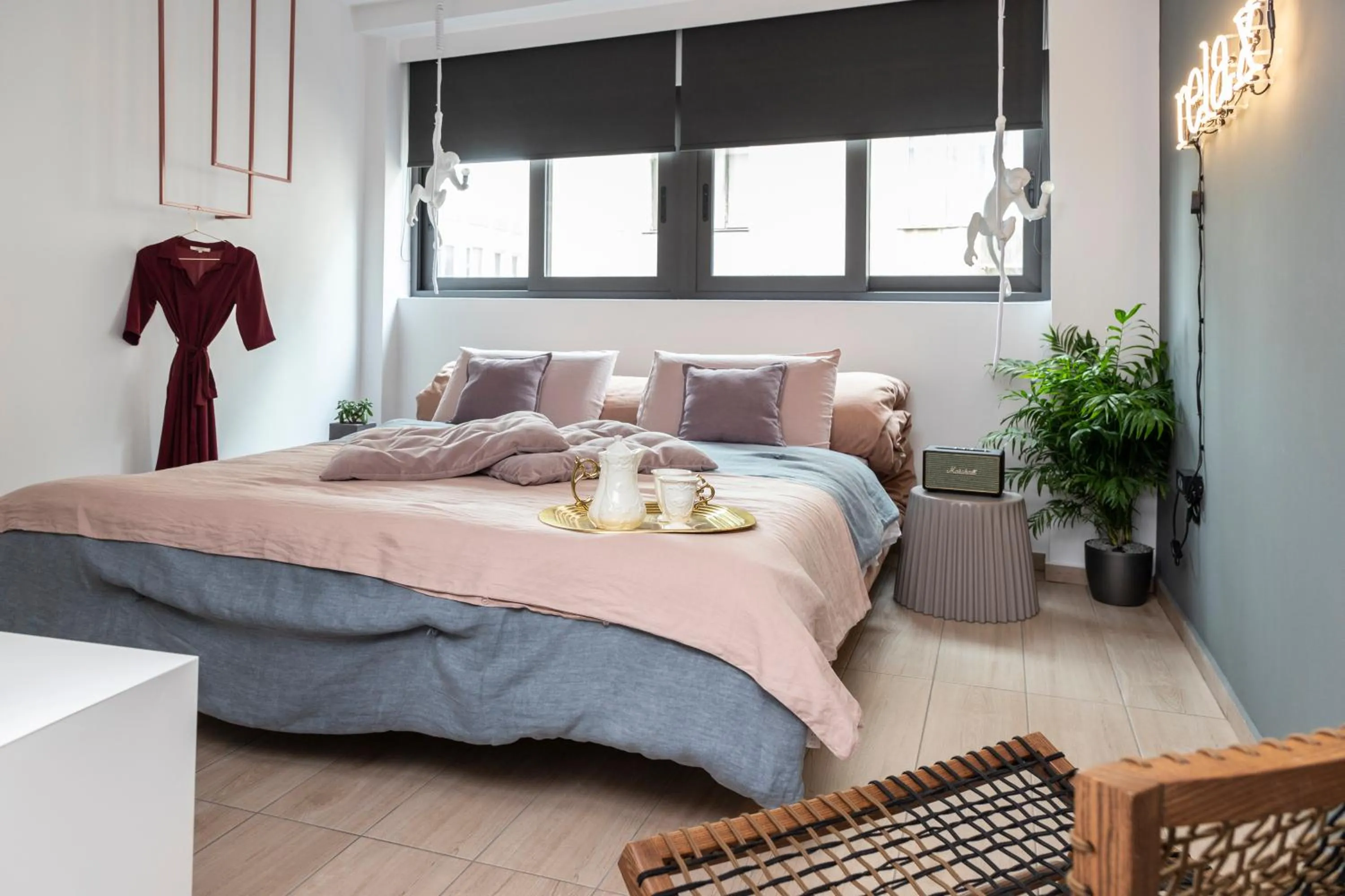 Bedroom, Bed in 14 Reasons Why Hotel Athens