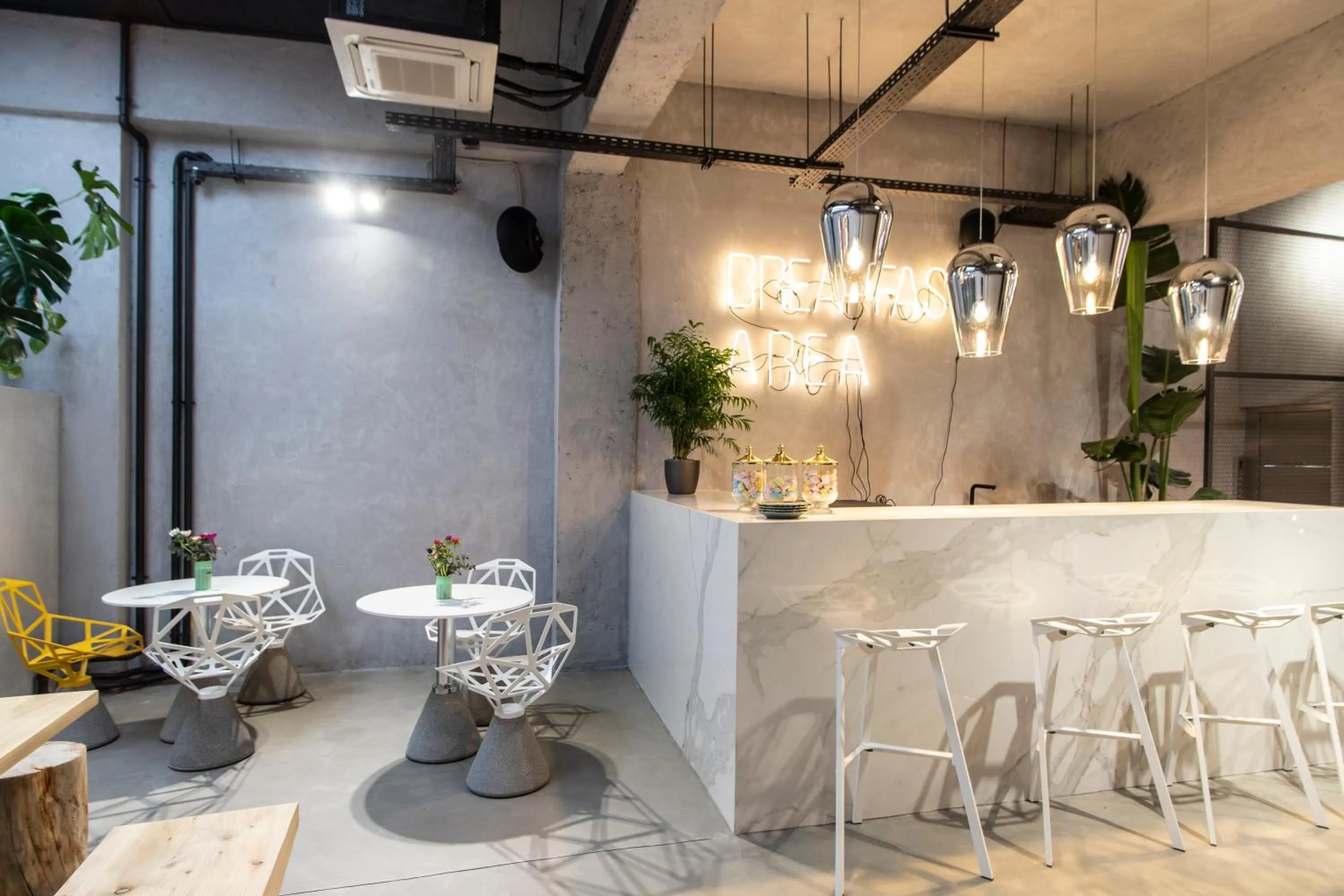 Lounge or bar in 14 Reasons Why Hotel Athens