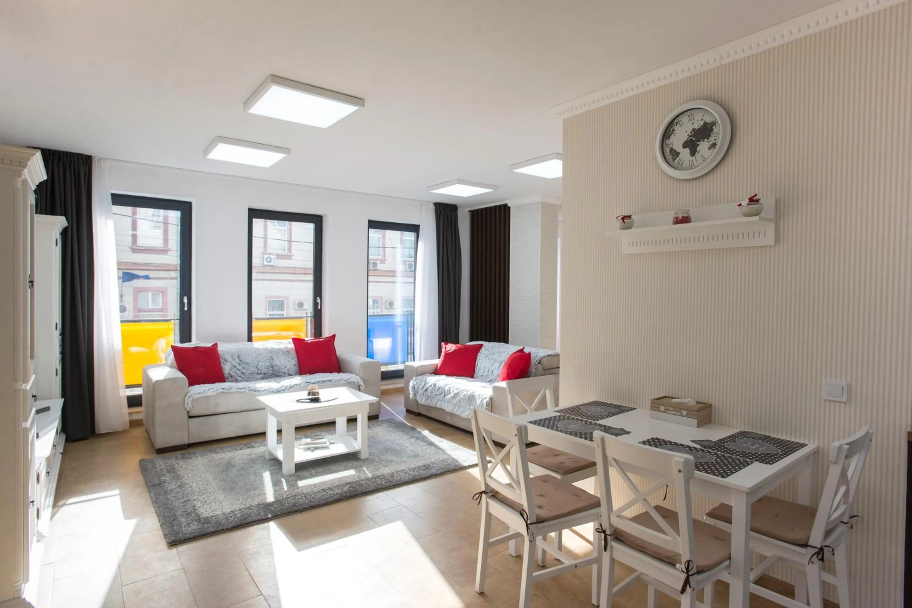 Lira Holiday Apartments