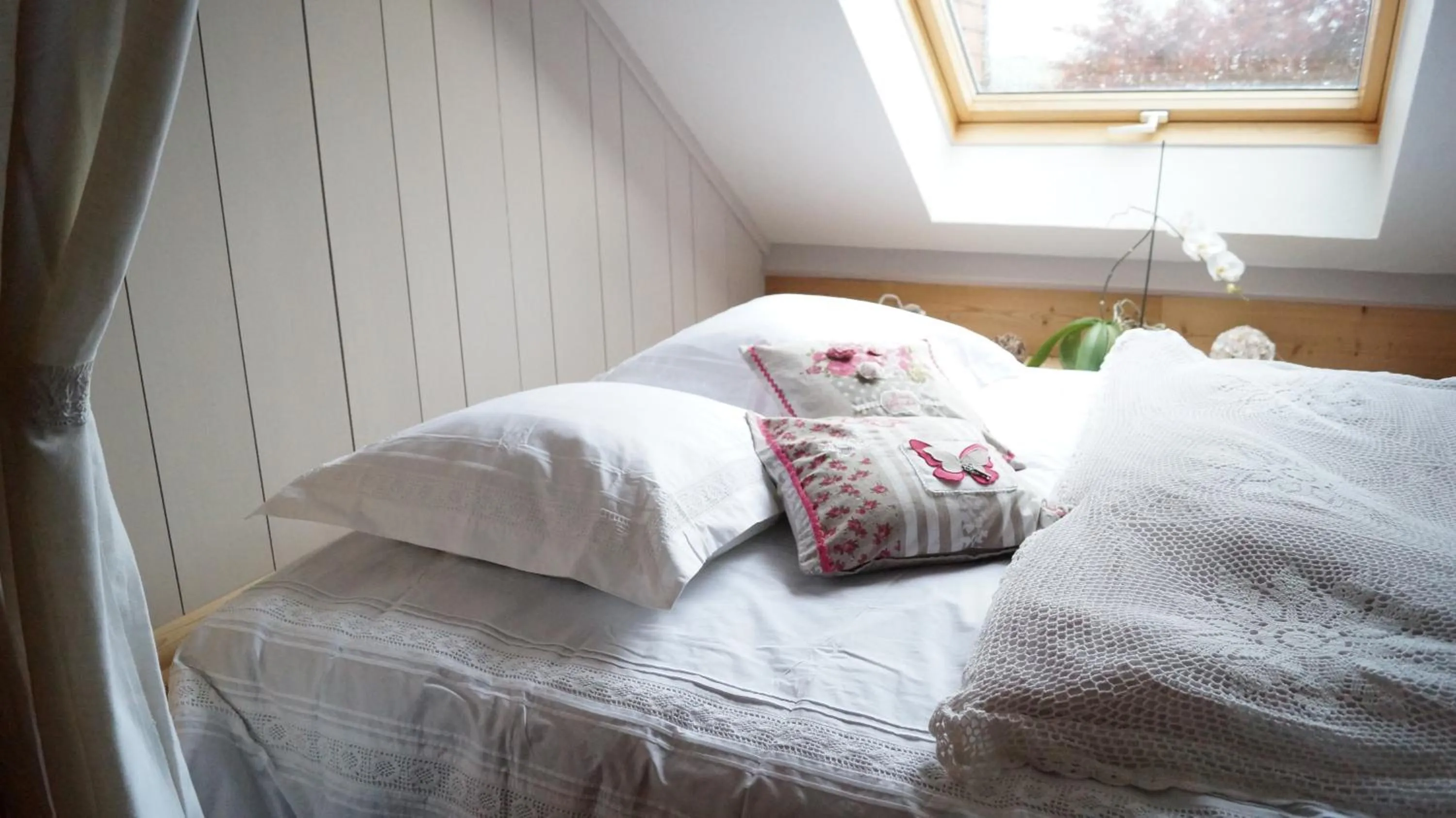 Bed in L'Ancienne Cure