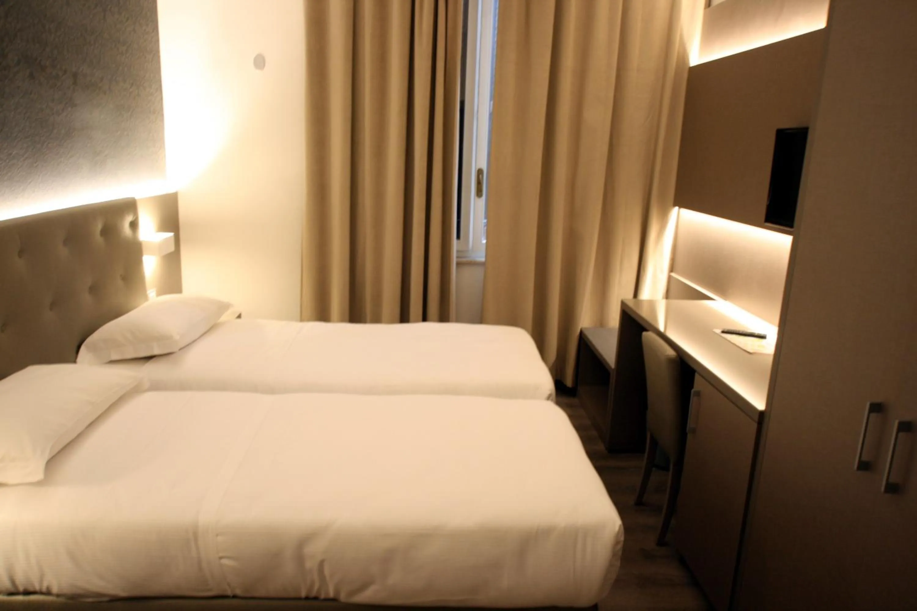 Photo of the whole room in Hotel Principe