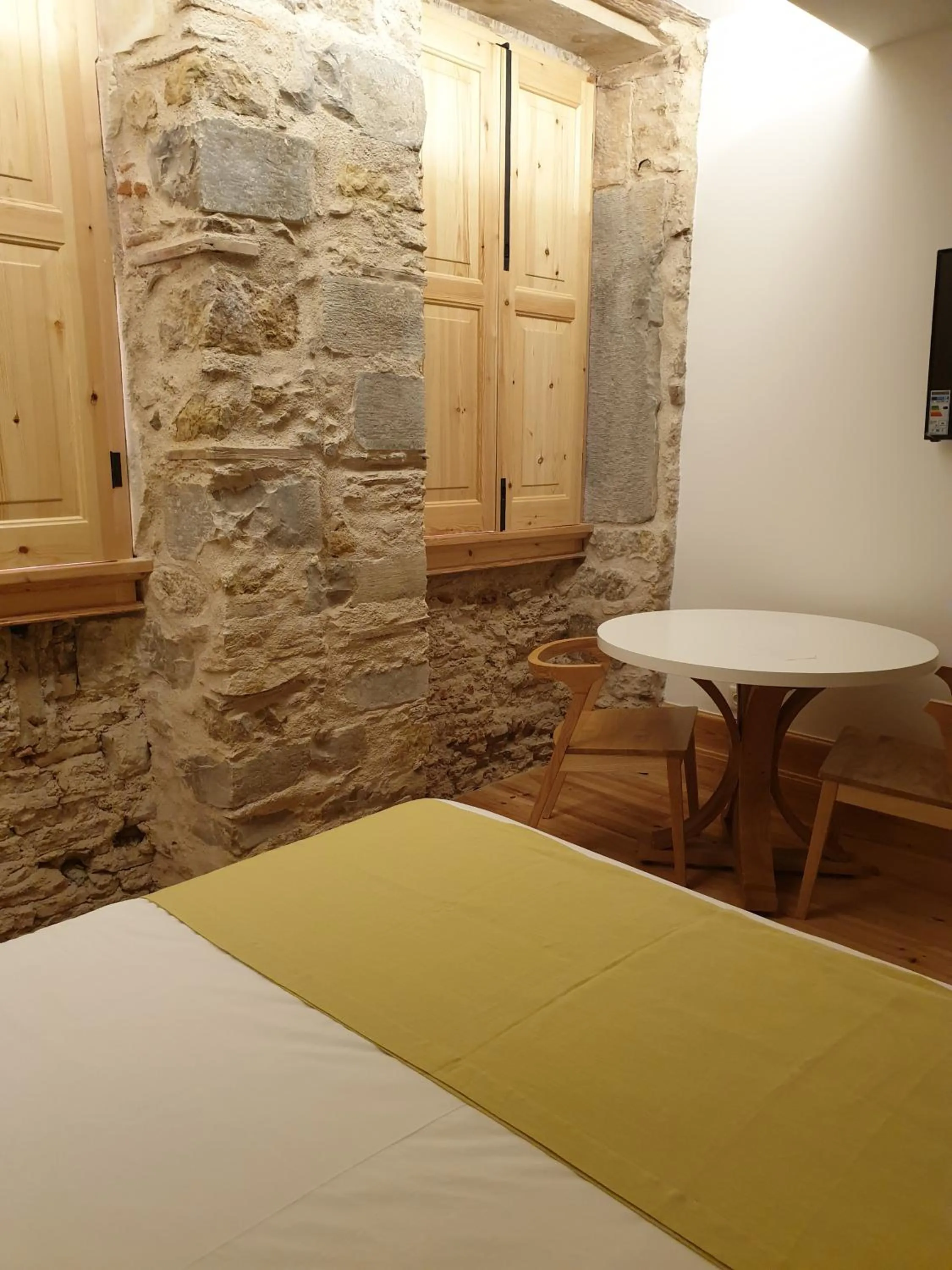 Bed in Casa da Baixa by PURUS