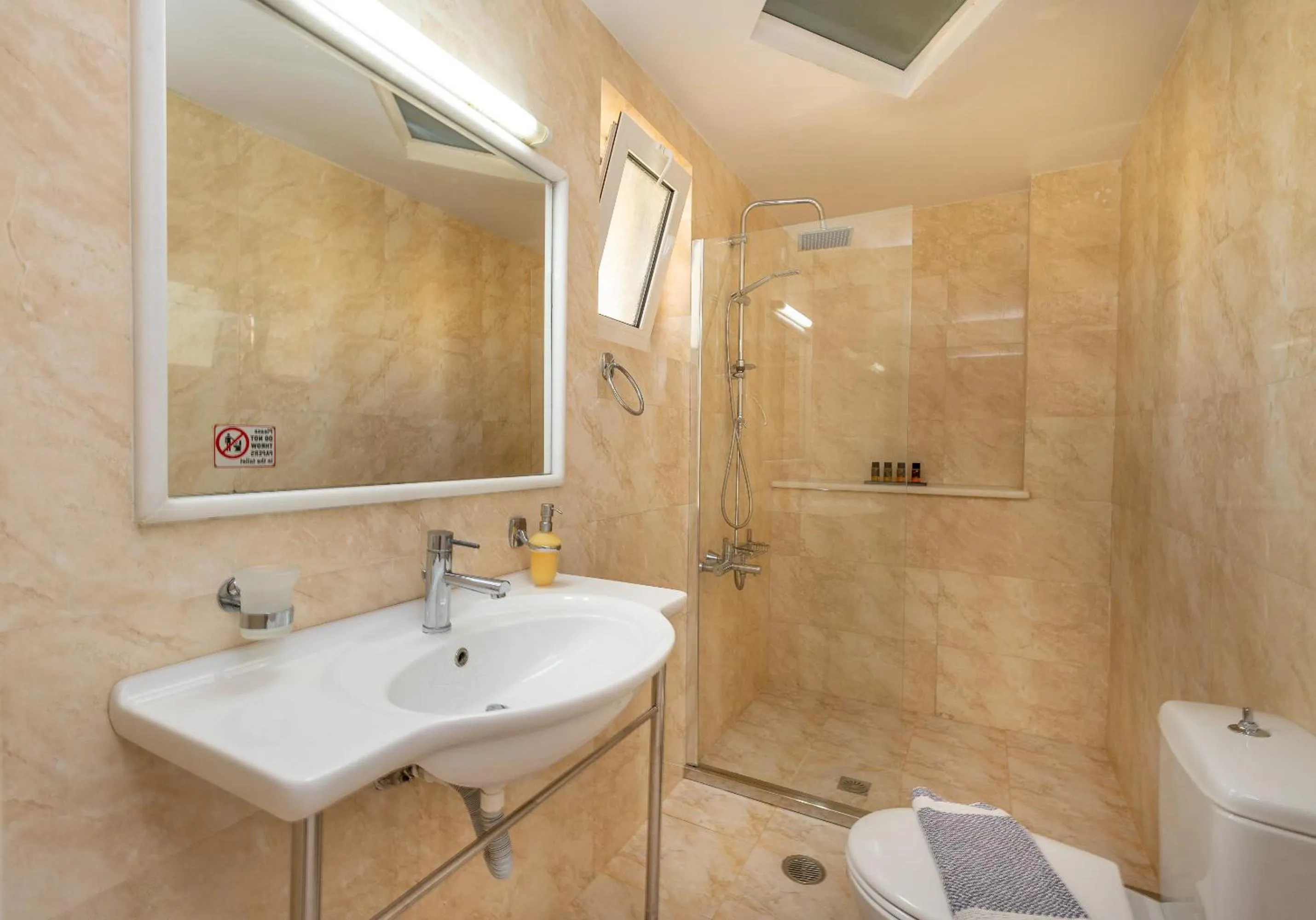 Shower in Sun Beach Apartments