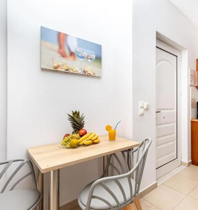 Dining area in Sun Beach Apartments