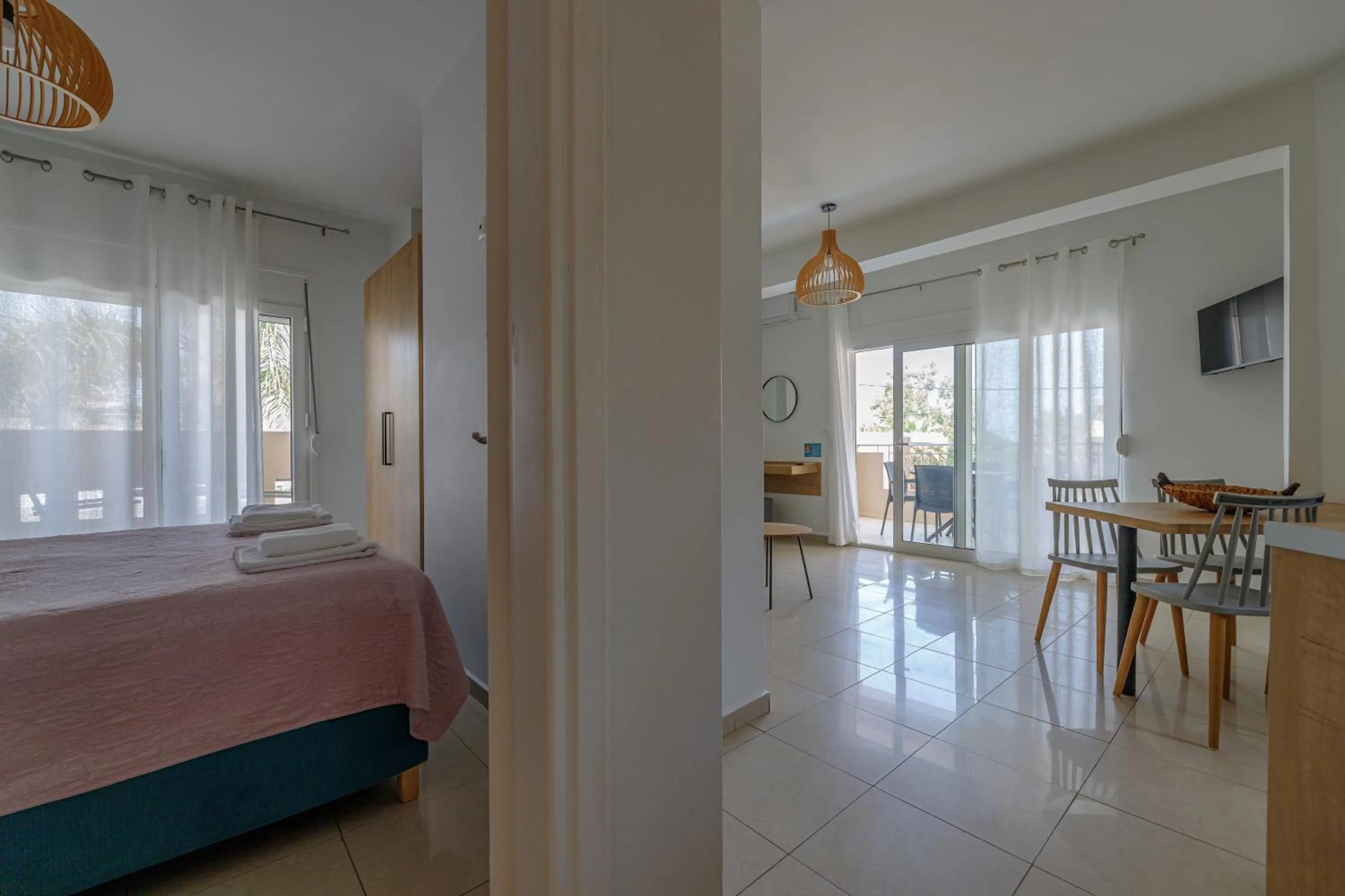 Living room, Bed in Sun Beach Apartments