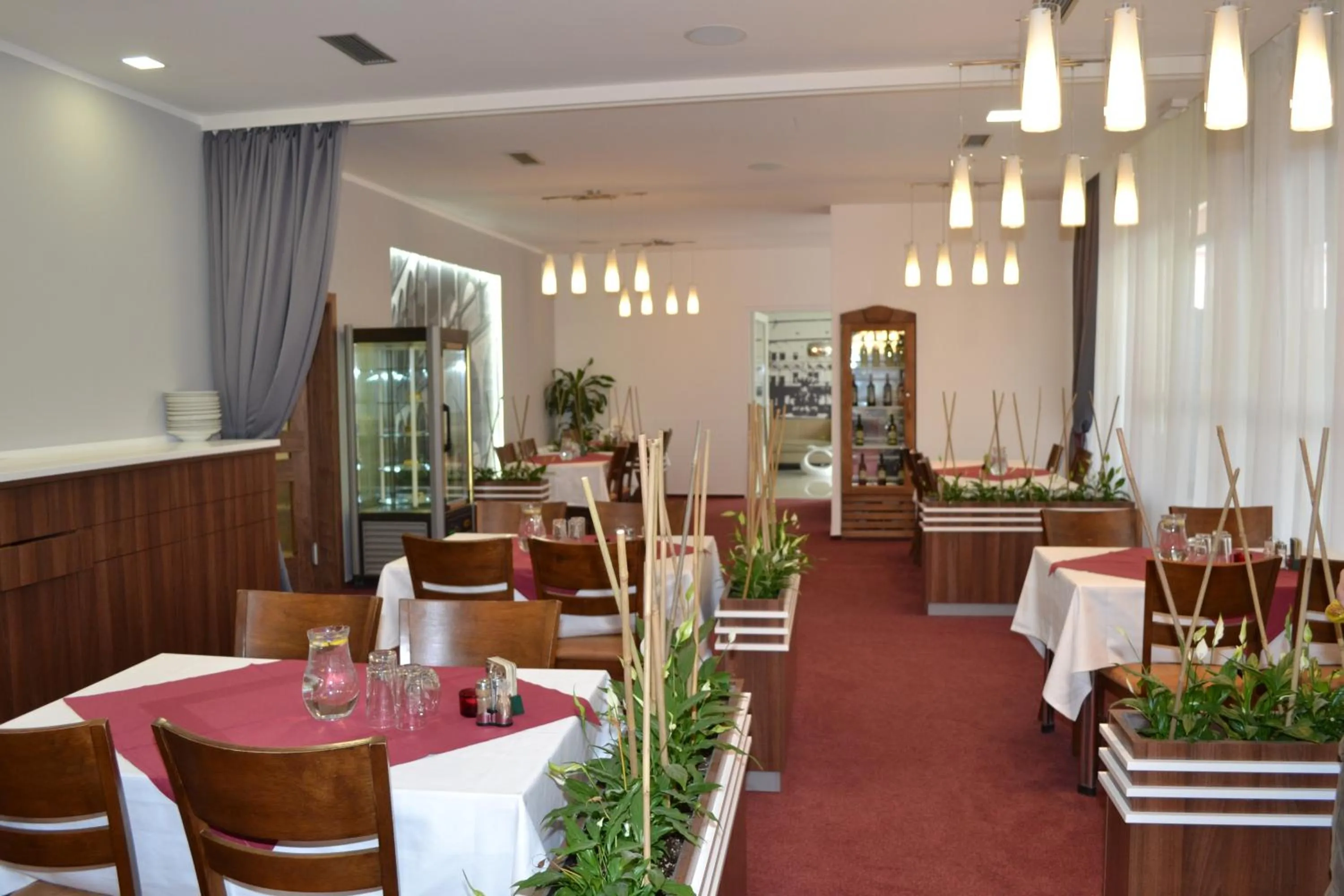 Restaurant/places to eat in Hotel Arkáda