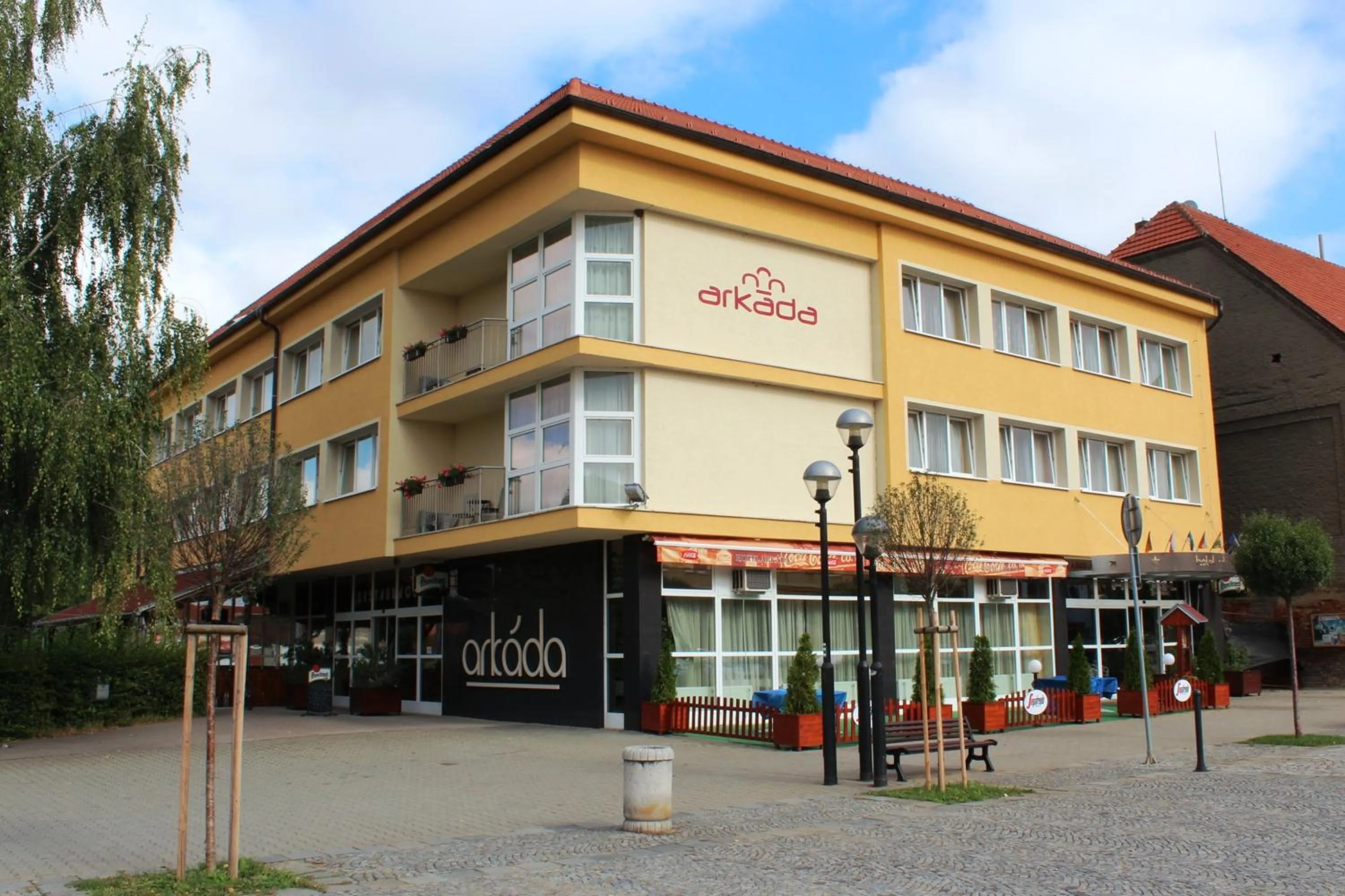 Facade/entrance in Hotel Arkáda