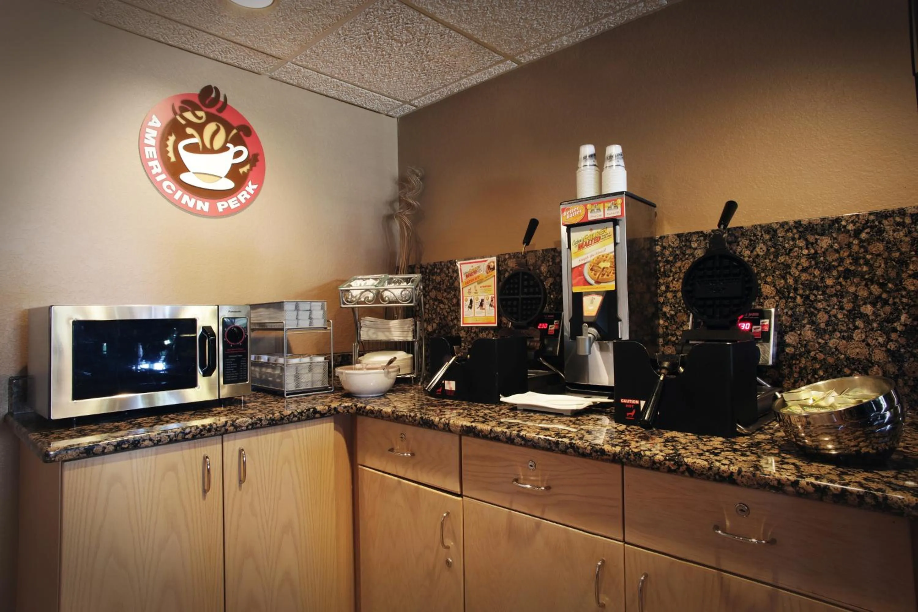 Food and drinks in AmericInn by Wyndham Okoboji