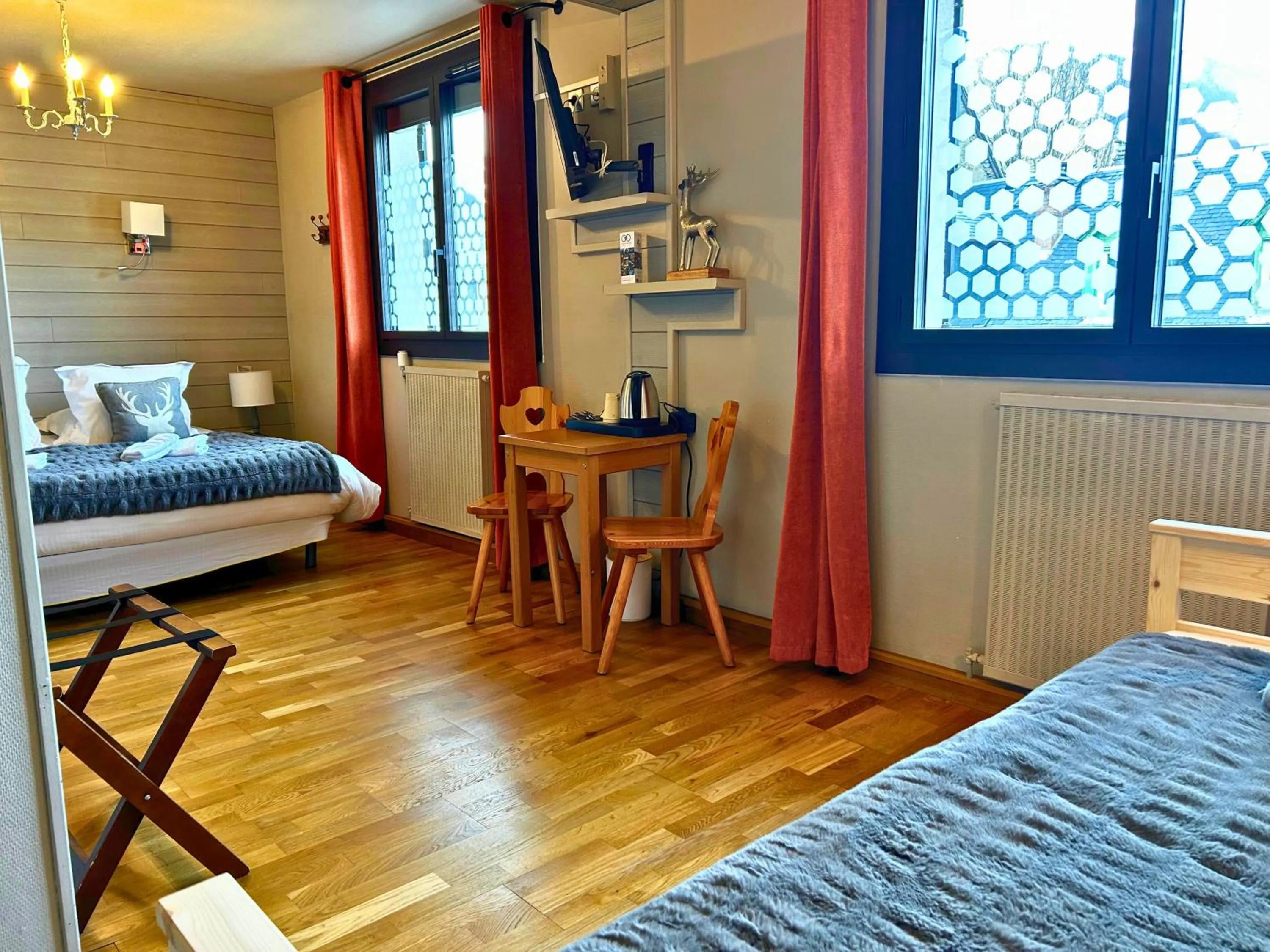 Photo of the whole room, Bed in Hôtel La Rencluse