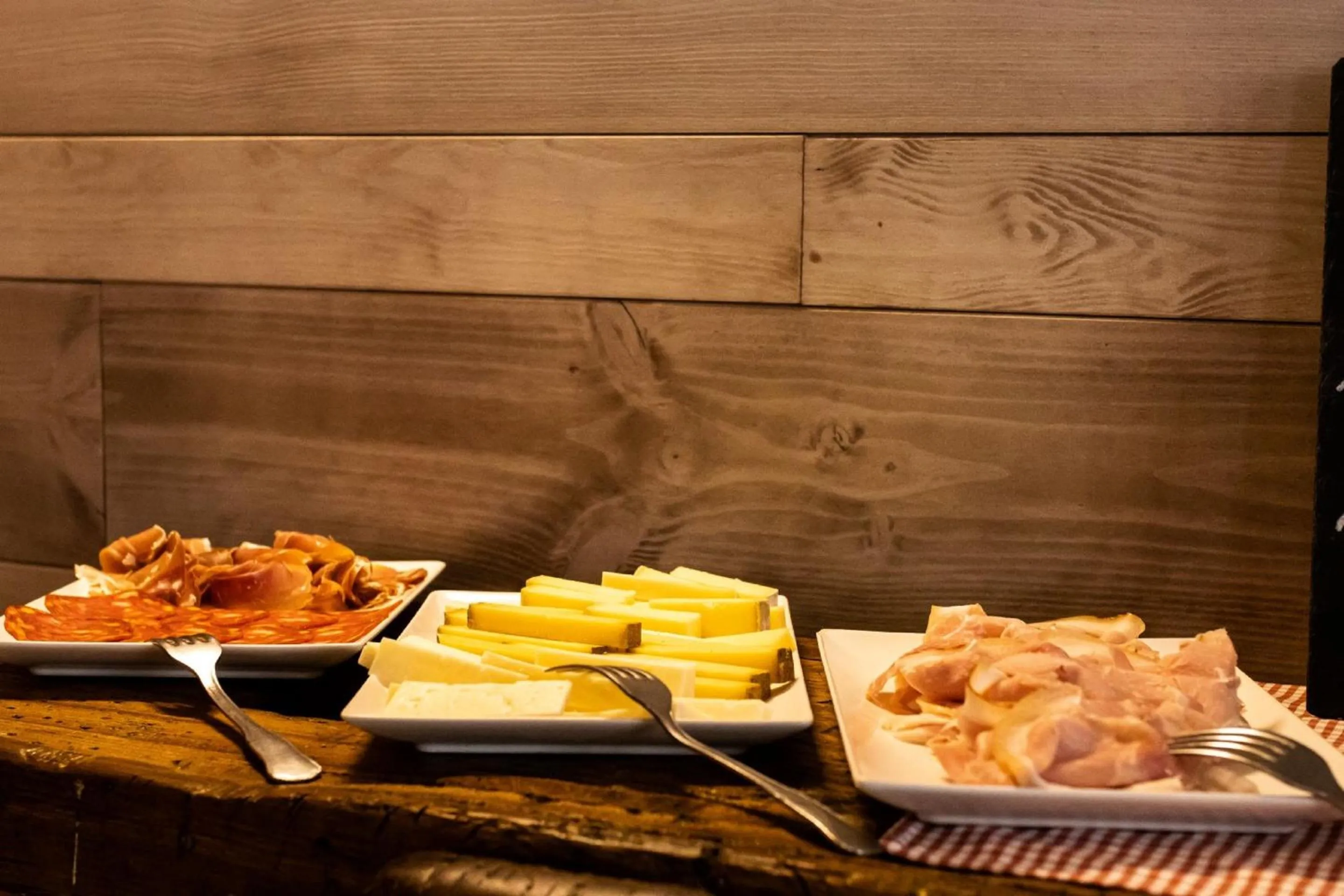 Buffet breakfast in Hôtel La Rencluse