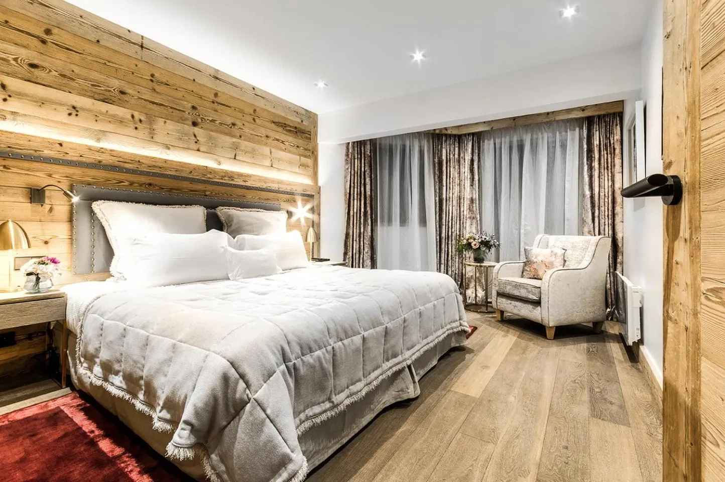 Bedroom, Bed in Hôtel La Sivolière