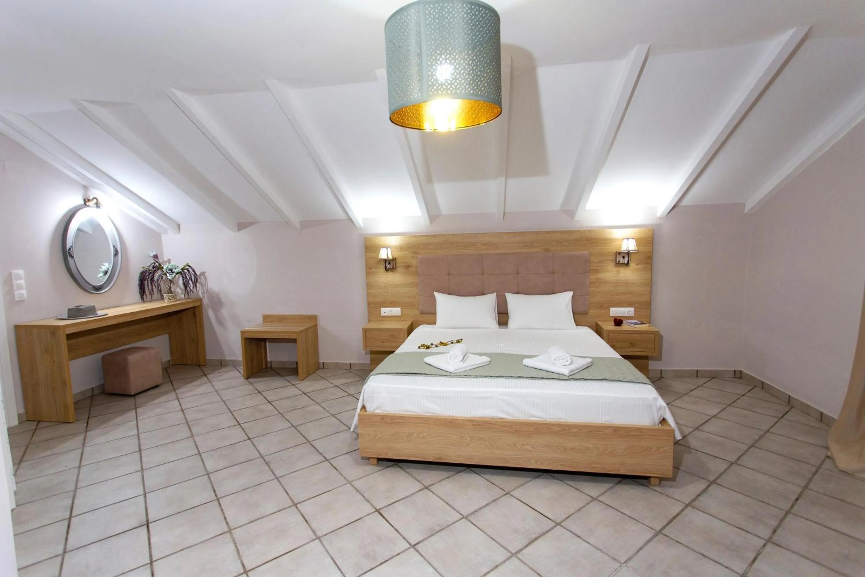 Bed in Caretta - Caretta Hotel