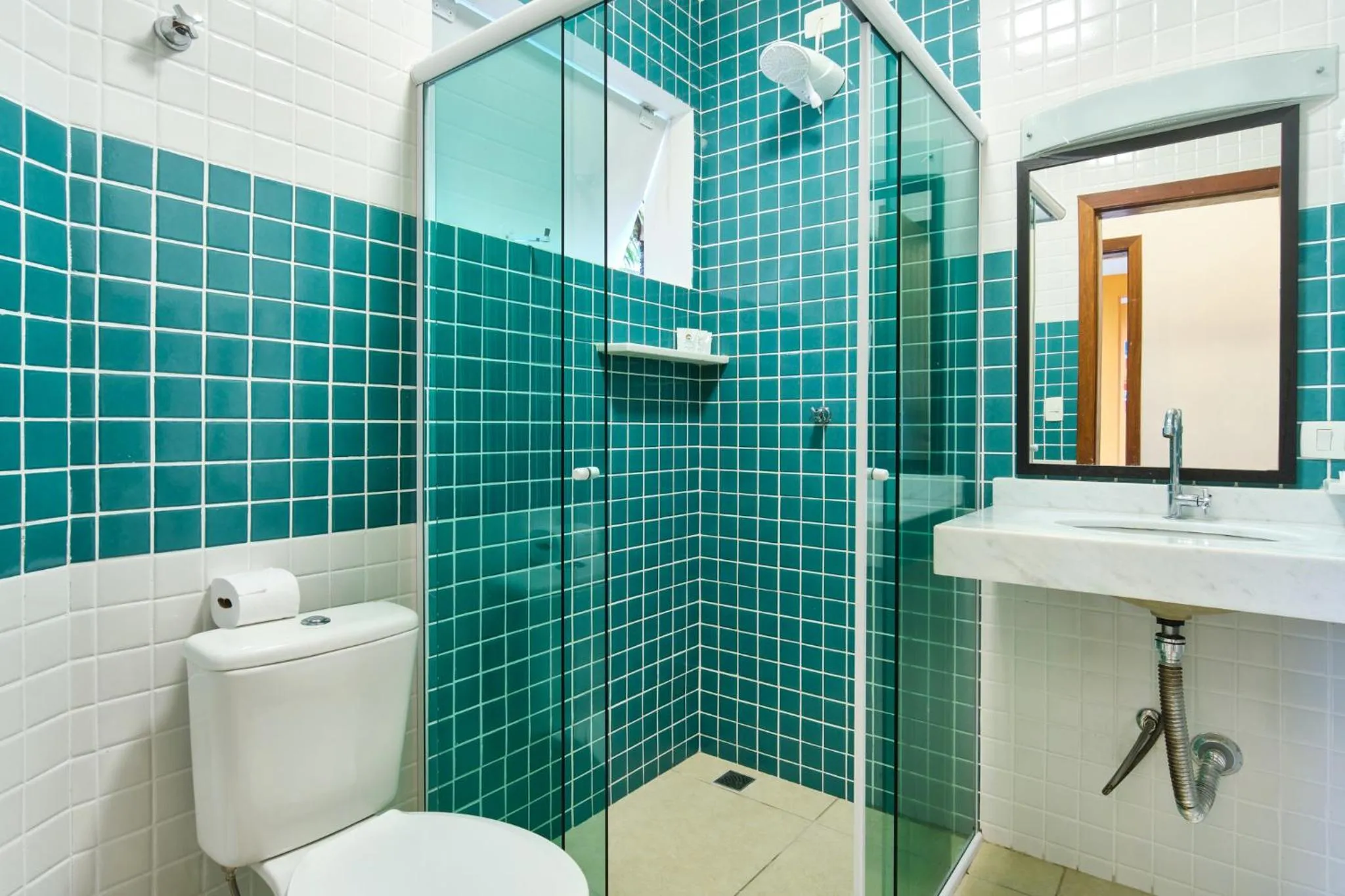 Shower in Pousada Villa Piemonte