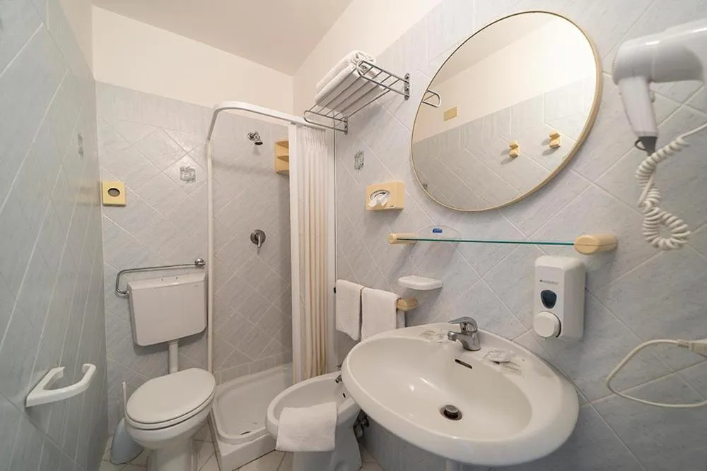 Bathroom in Hotel Belmare