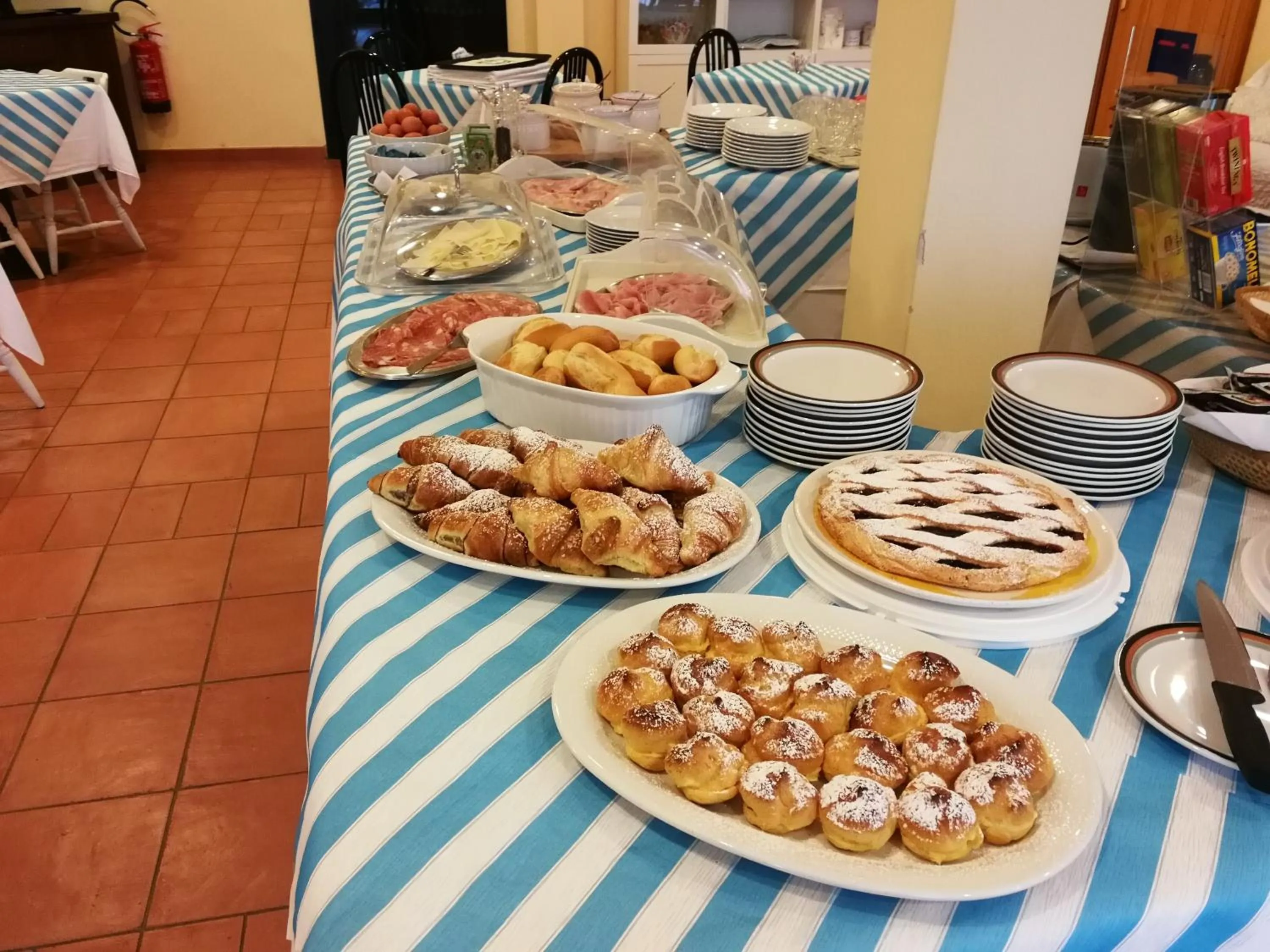 Lounge or bar in Hotel Belmare