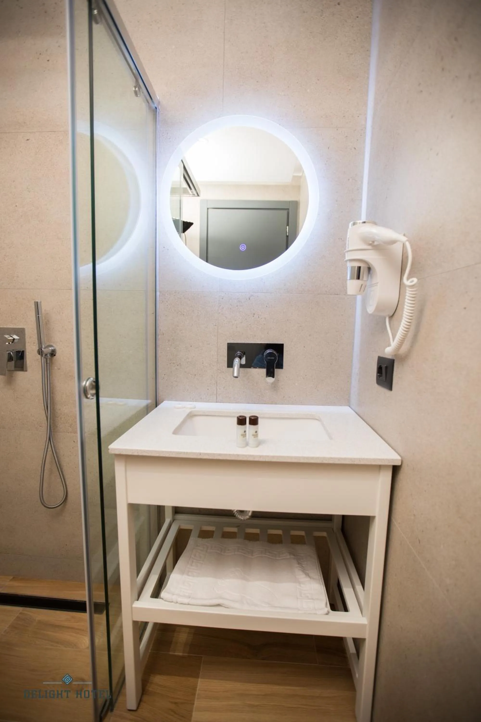 Bathroom in Delight Hotel