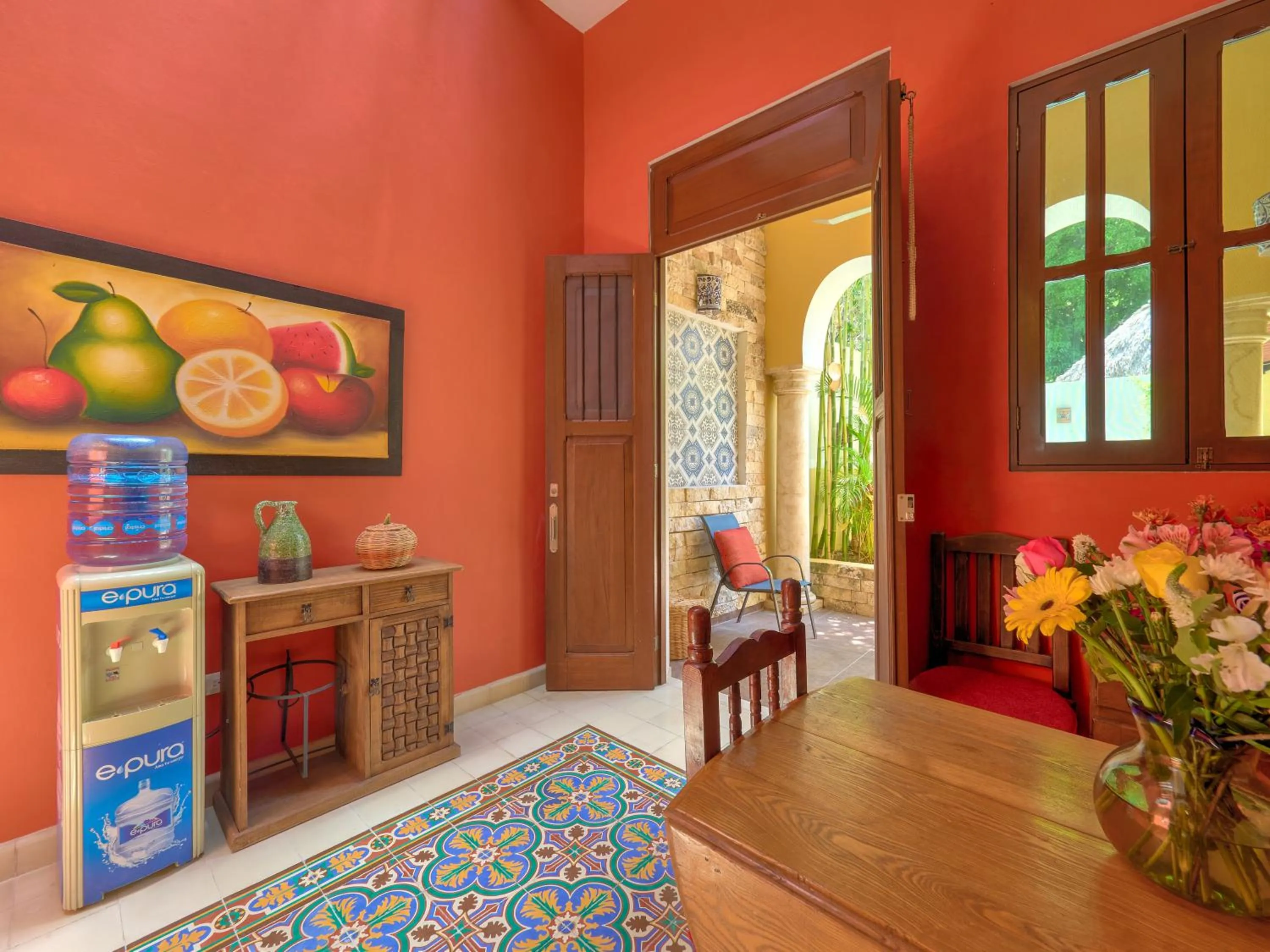 kitchen in Casa Del Maya Bed & Breakfast