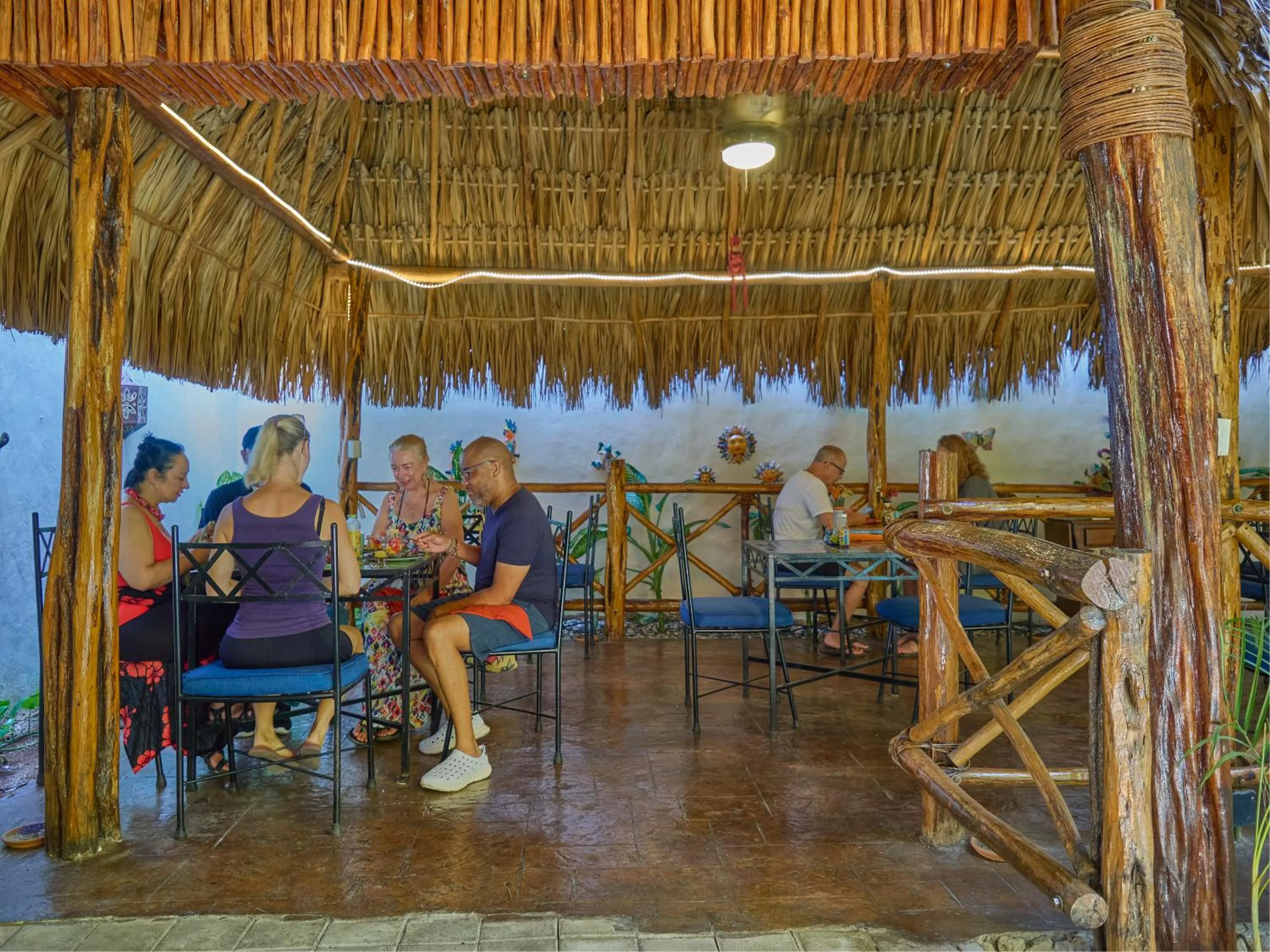 Dining area in Casa Del Maya Bed & Breakfast