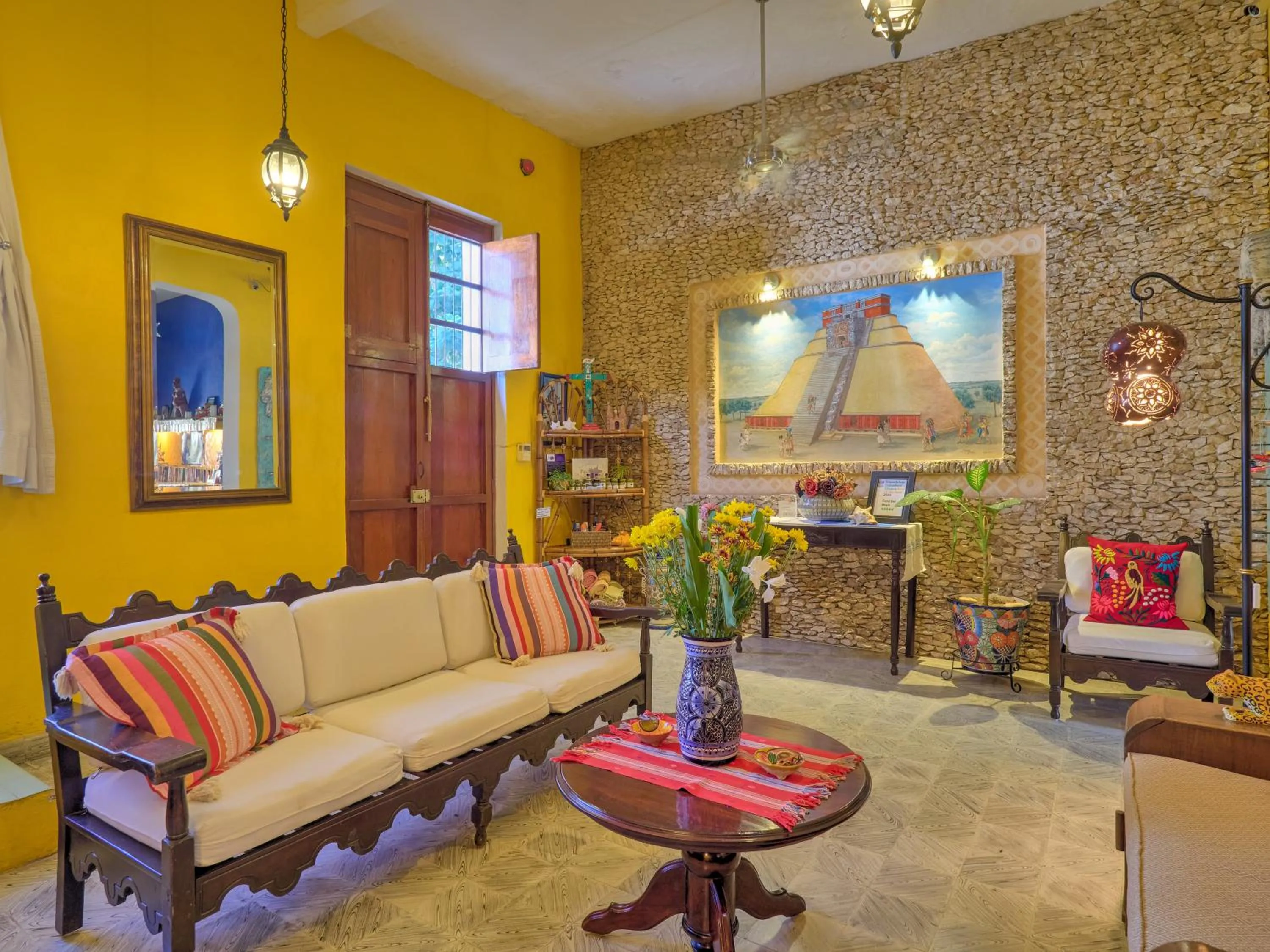 Living room in Casa Del Maya Bed & Breakfast